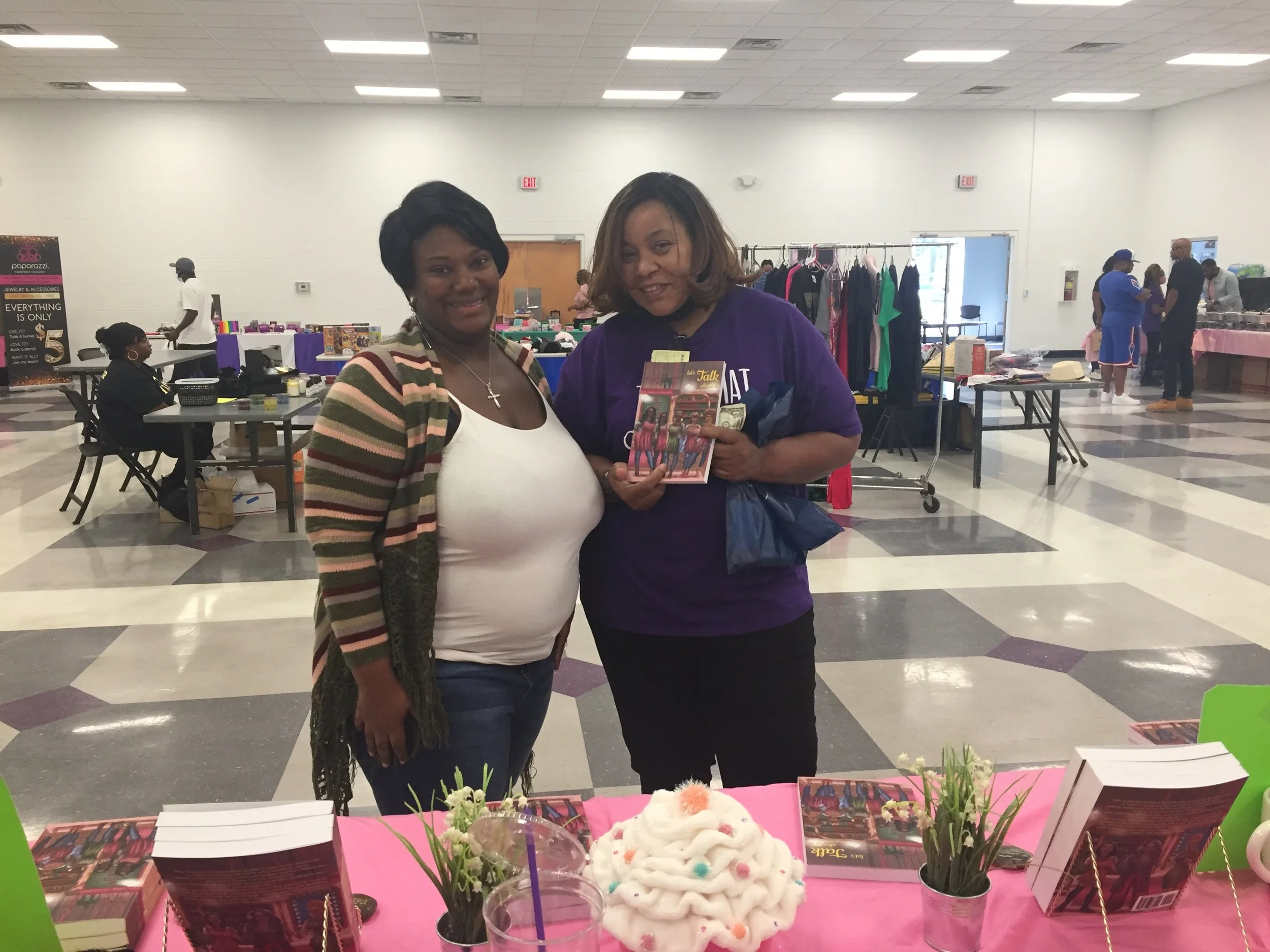 October 2021, Author Angel Averette-Powell, went to Tuscaloosa, AL for her fourth book signing event. Tuscaloosa was a wonderful experience, and we can't wait to visit T-Town again.  