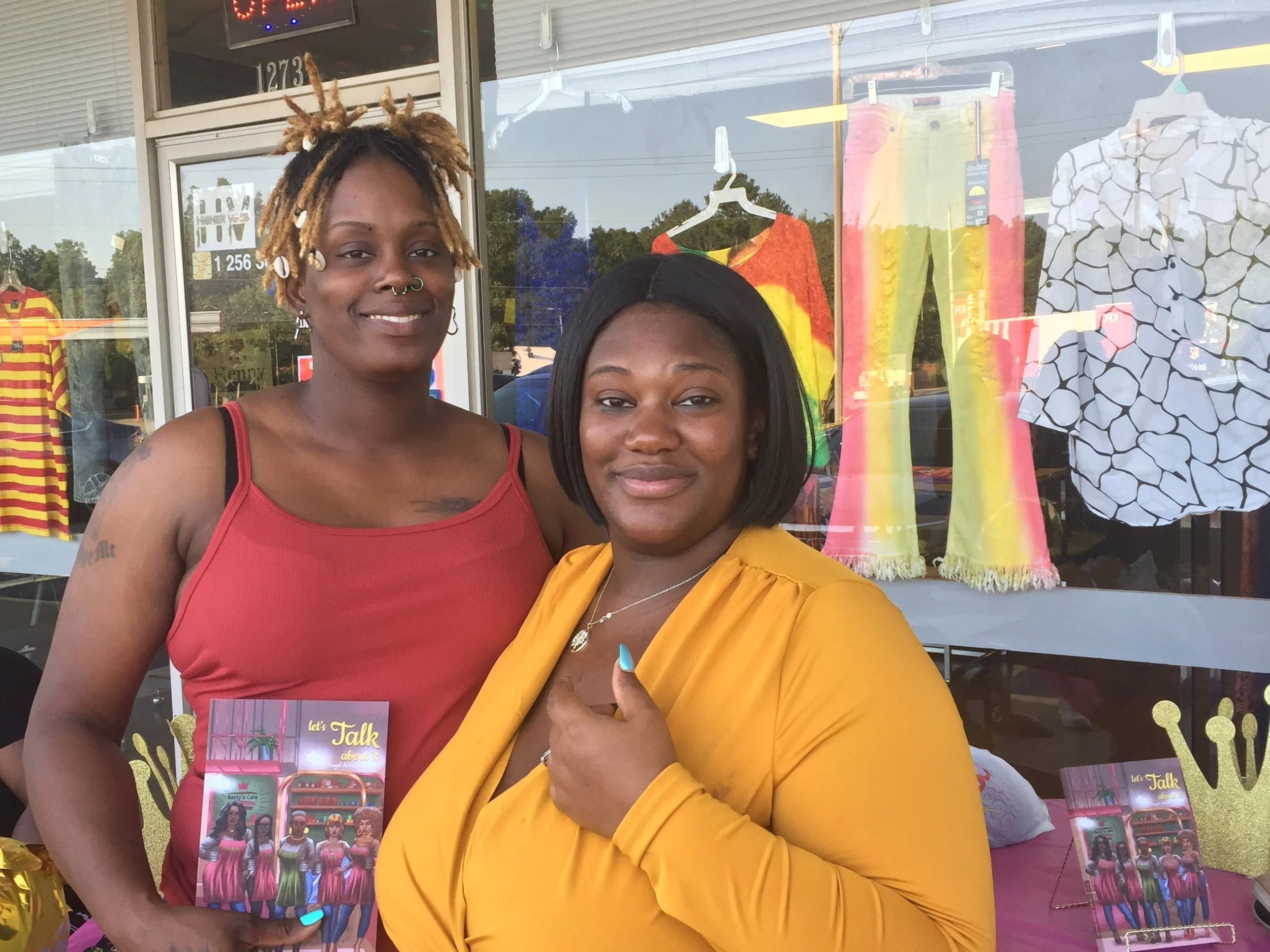 September 2021 - Our second Book Signing Event at Higher Vibes was another sucess. 