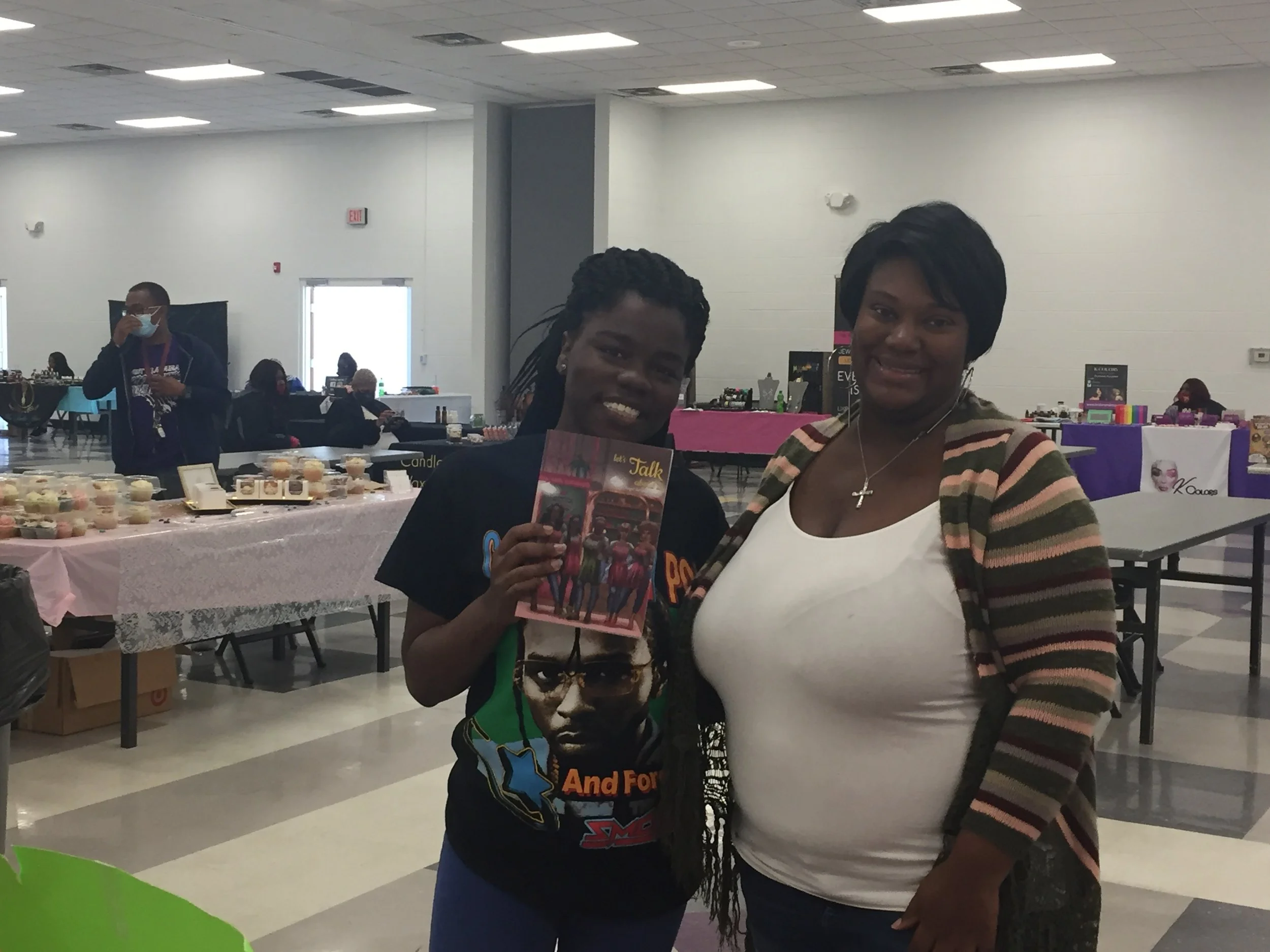 October 2021, Author Angel Averette-Powell, went to Tuscaloosa, AL for her fourth book signing event. Tuscaloosa was a wonderful experience, and we can't wait to visit T-Town again.  