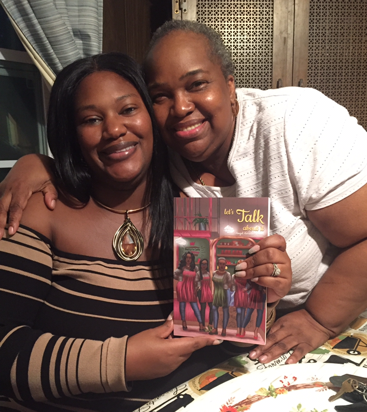 book signing pic 2.PNG