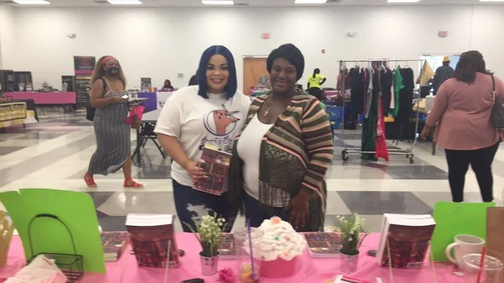 October 2021, Author Angel Averette-Powell, went to Tuscaloosa, AL for her fourth book signing event. Tuscaloosa was a wonderful experience, and we can't wait to visit T-Town again.  