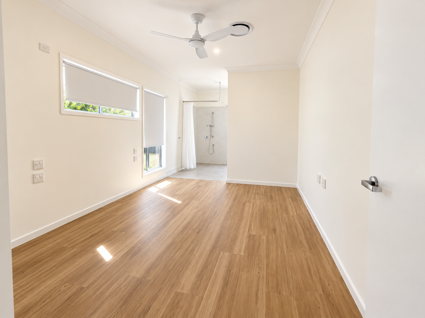 Minimal Bedroom with Open Shower Alcove.png