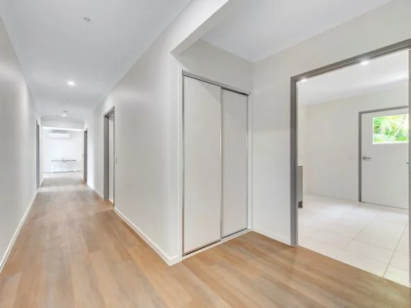 Hallway.jpg
