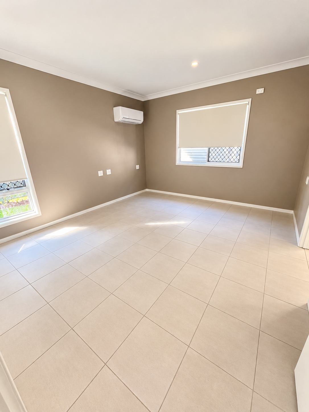 Bright Minimalist Empty Room.png