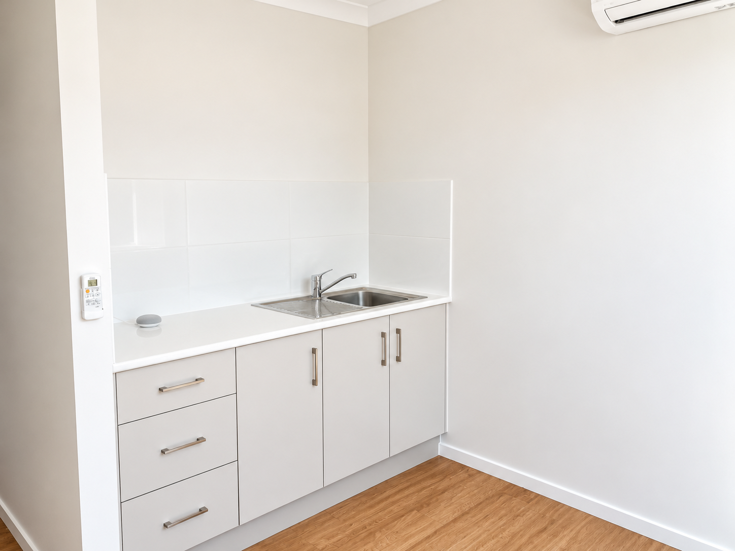 Minimal Modern Kitchenette Alcove.png