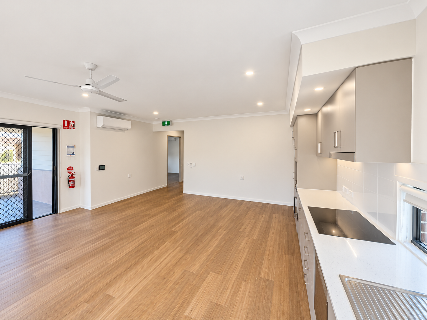 Bright Modern Open-Plan Kitchen Interior (2).png
