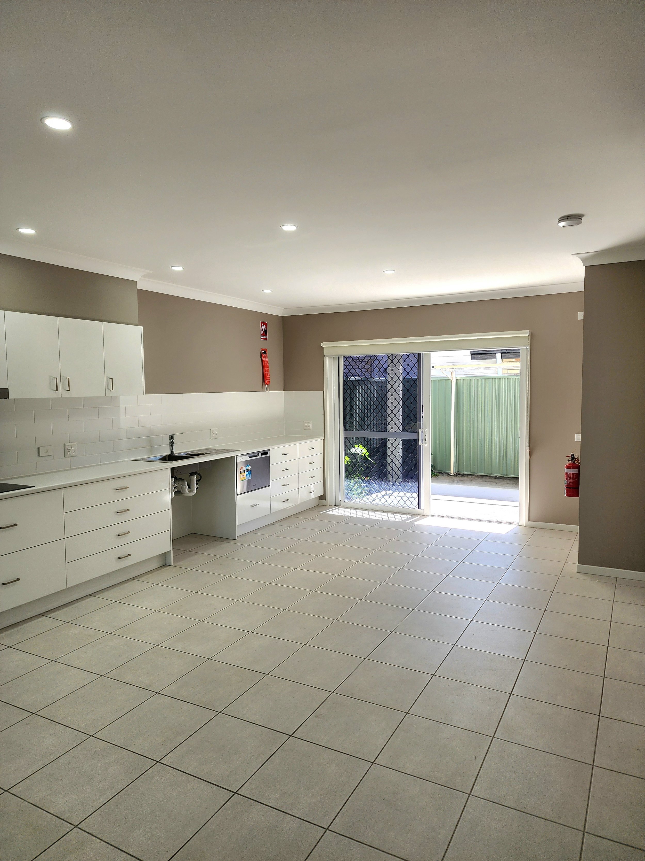 Kitchen living.jpg