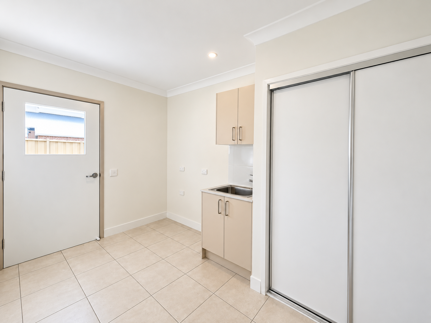 Modern Neutral Utility Room.png