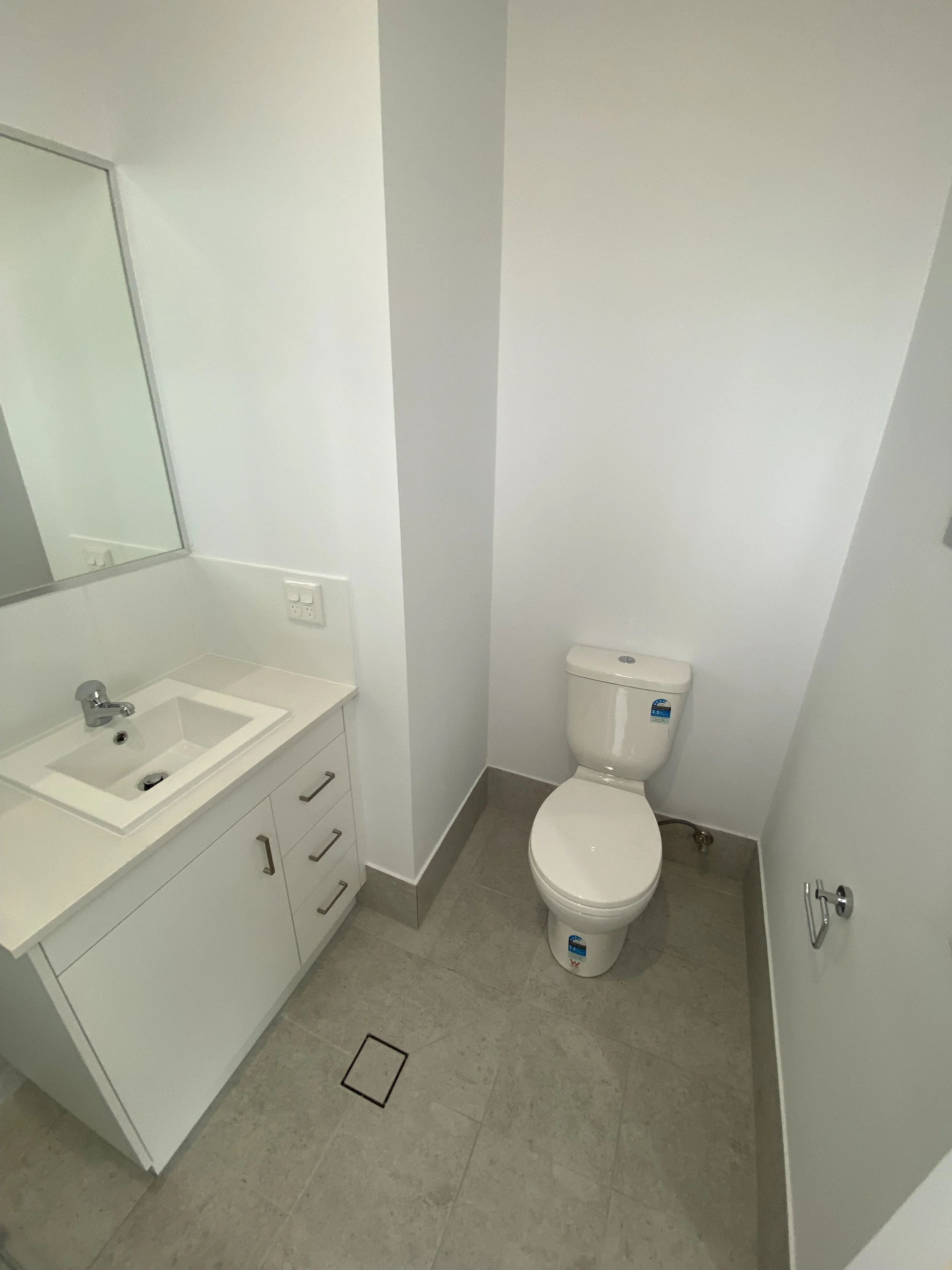 N28461 (IMG_7439) 20251001101239634.JPG