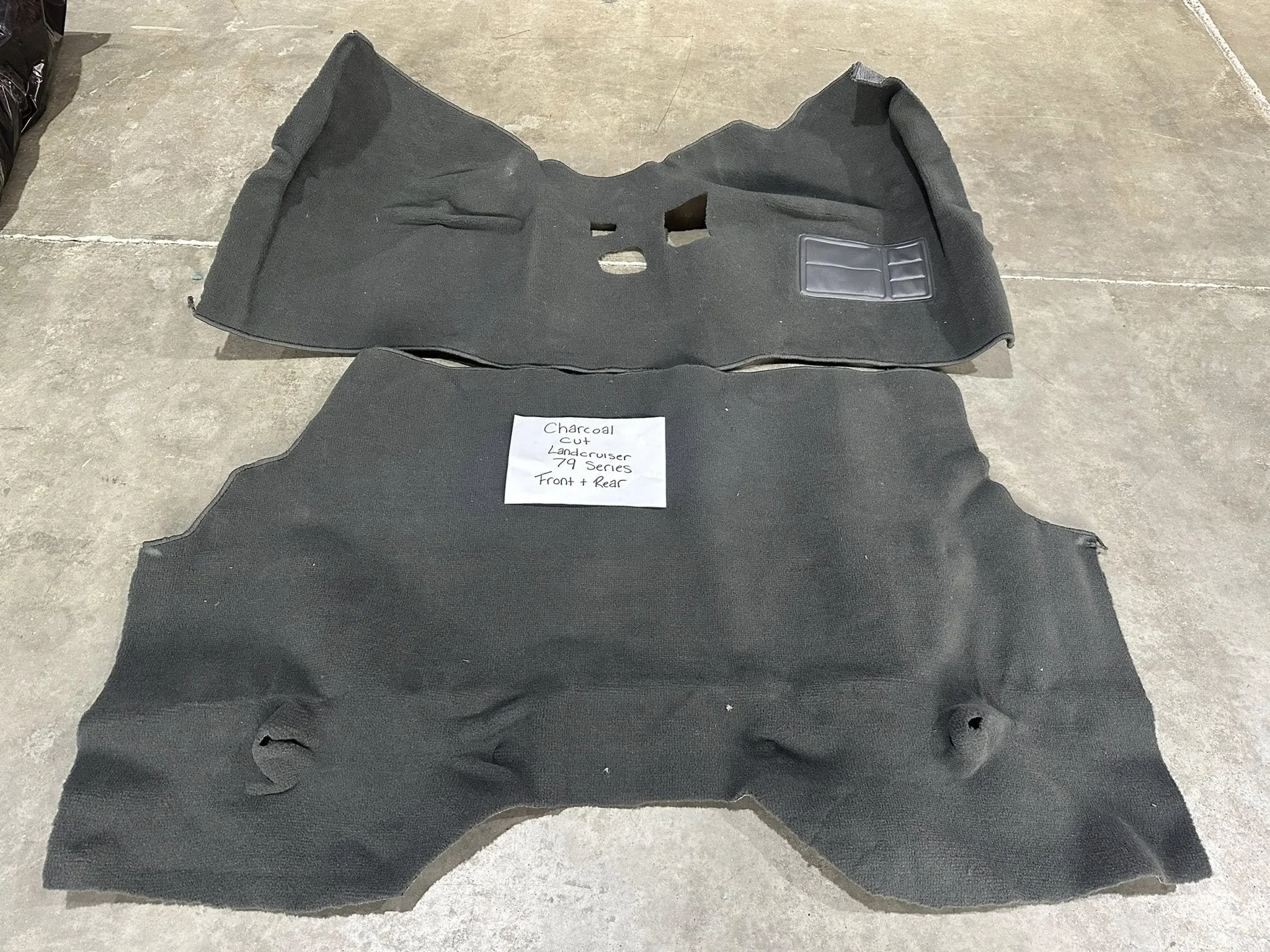 Charcoal Cut Landcruiser 79 Series Front + Rear.jpg