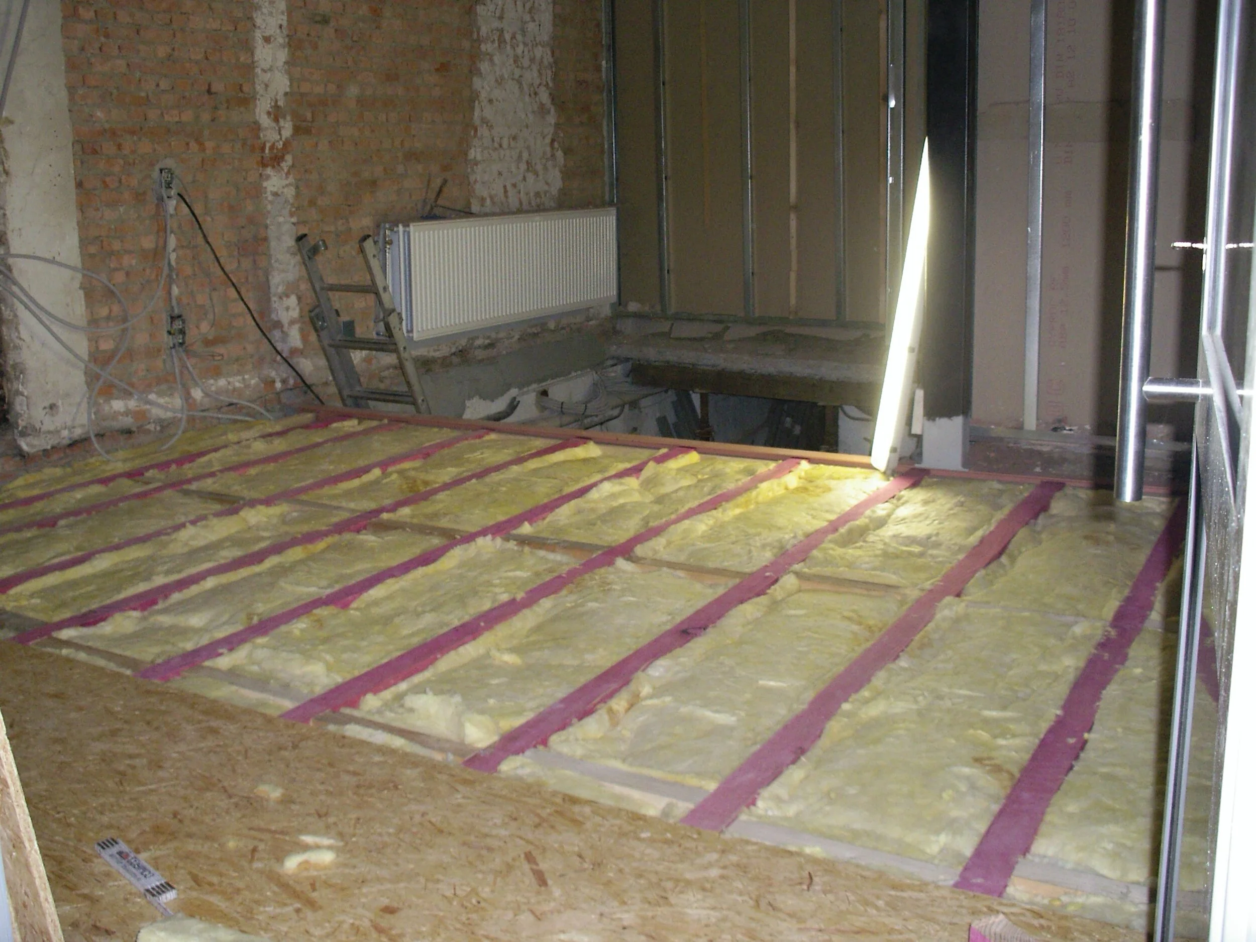 Isoleren met herbruik isolatie en afdek met osb