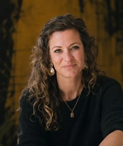 Author Amanda Hampton Speer headshot