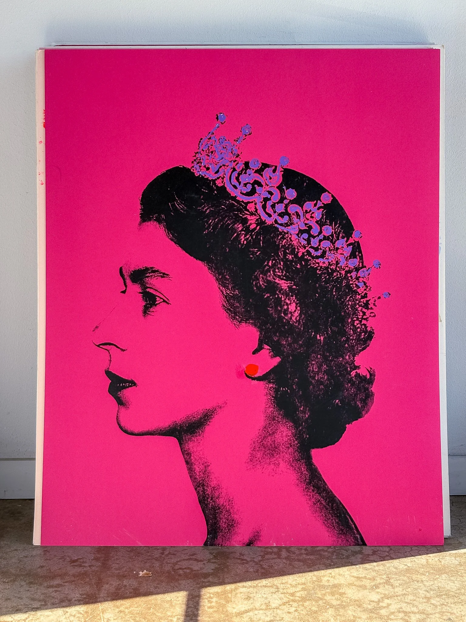 Queen Elizabeth II (Pink)