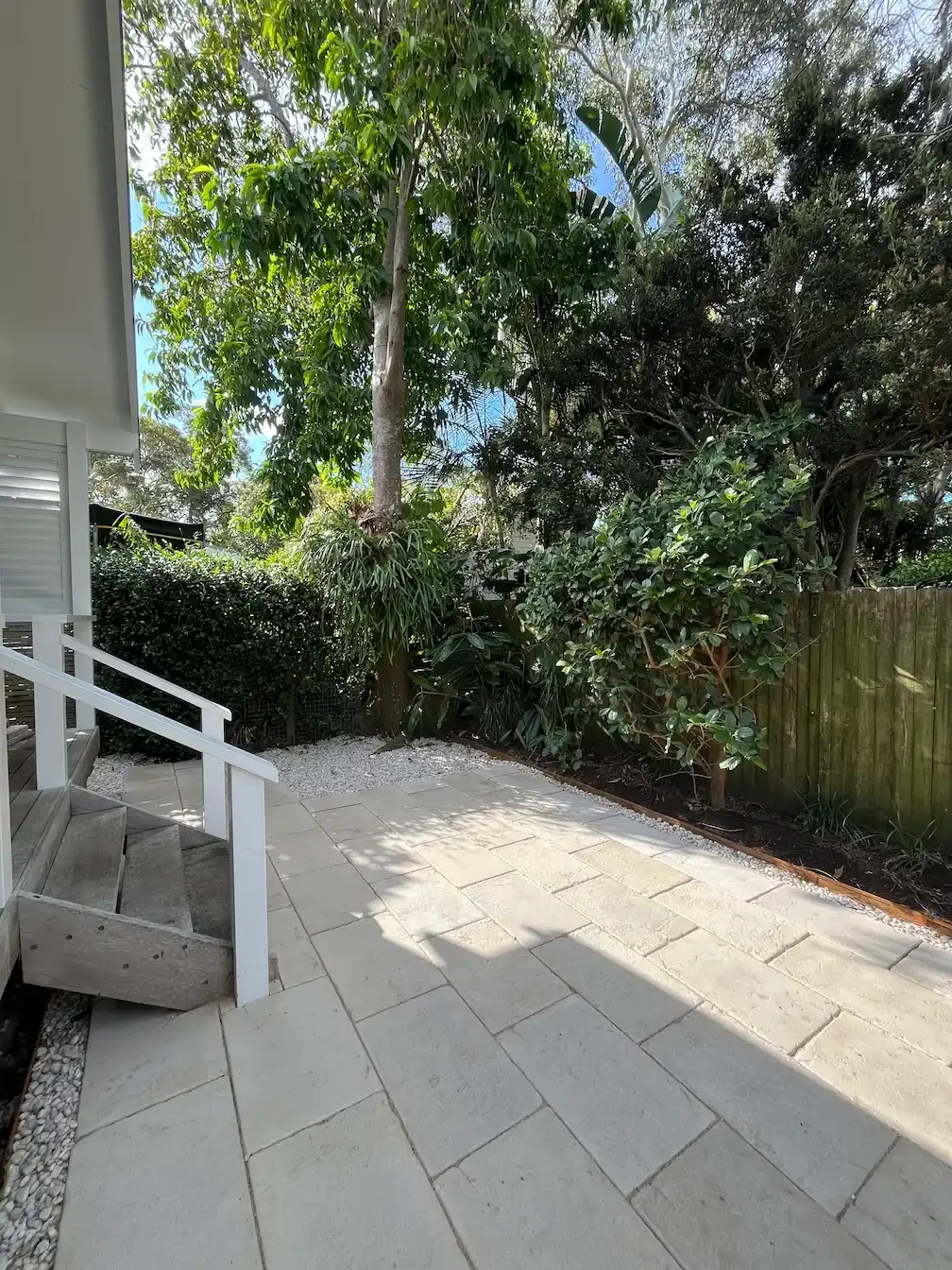landscape-construction-bilgola-paving.webp