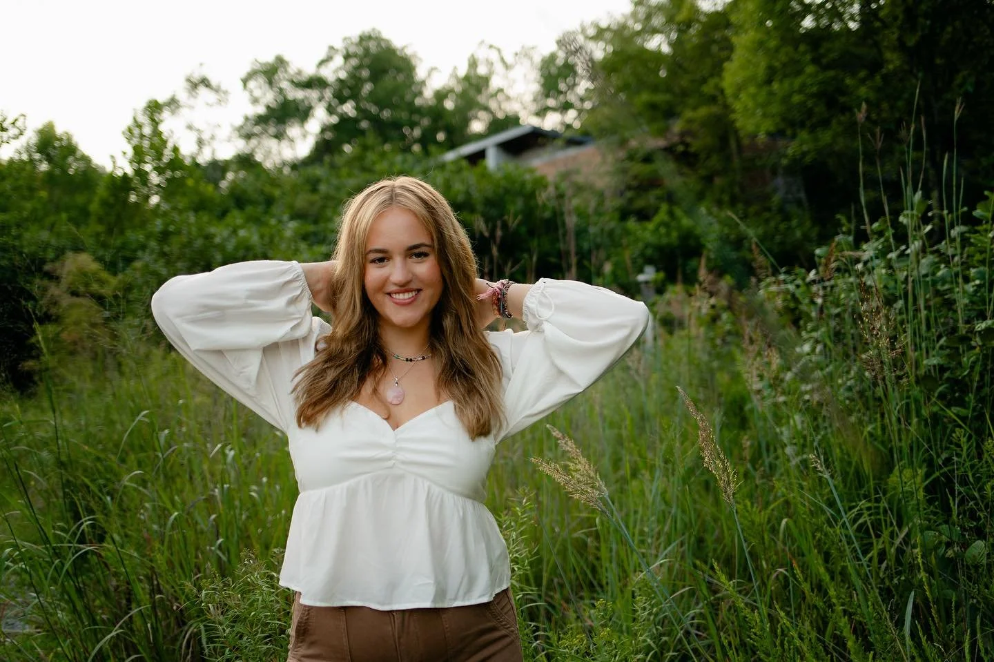I&rsquo;ve been SO excited to share one of my gorgeous seniors this season! My seniors bring me so much inspiration and joy for capturing their personality at such an exciting point in their life 🤍