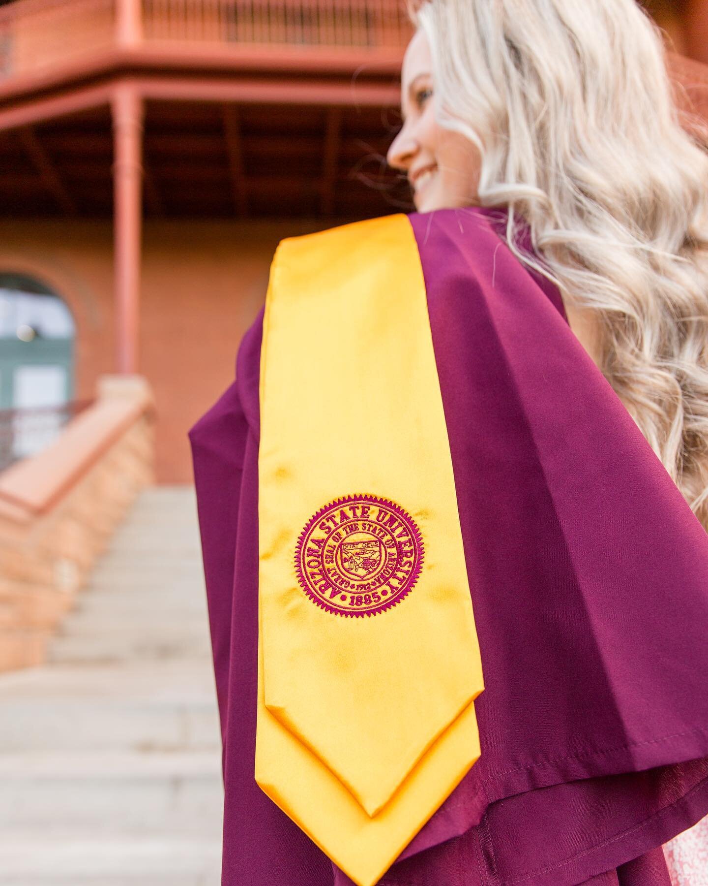 Remembering back this gorgeous grad session! Congrats to all of the recent grads! 🎓👏

I can&rsquo;t believe it&rsquo;s almost time to start senior photos again! I absolutely cannot wait PLUS I&rsquo;m working on some fun new opportunities for next 