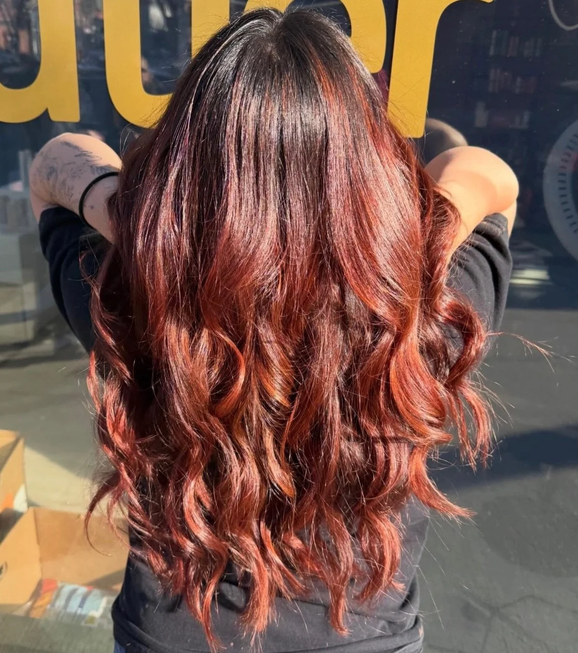 Dates extended! @vanessaverea.colorist now booking through 4/3 at Cutler WeHo

Click the link in our bio or call us to book ✨