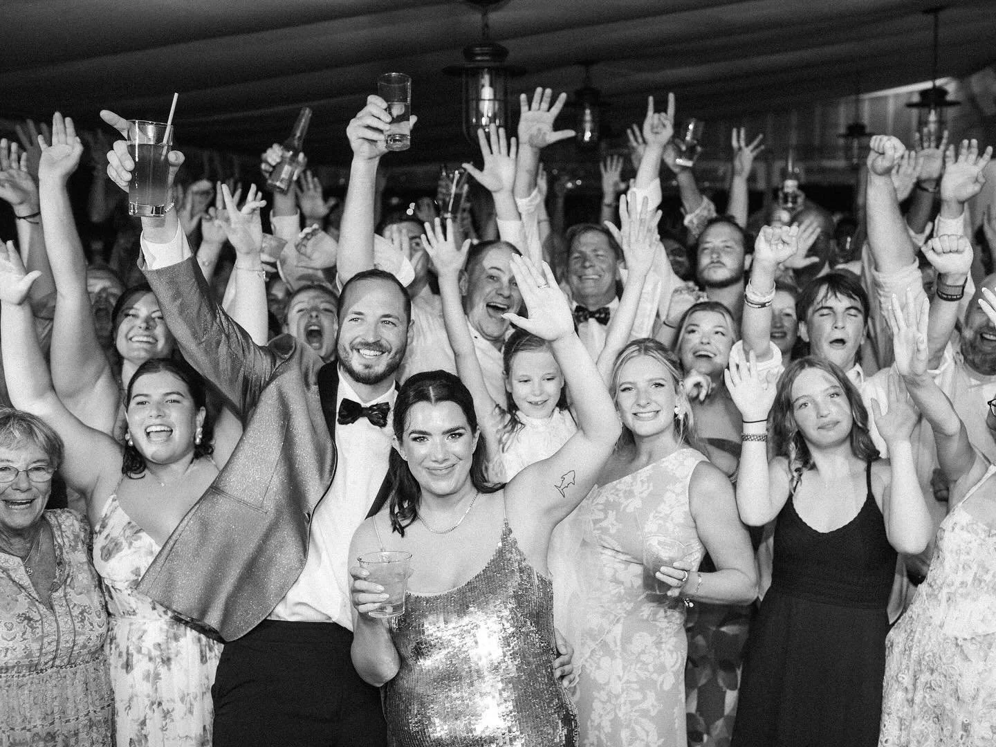 Cheers to ONE YEAR! May you continue to be surrounded by love, Siri &amp; Austin! 🤍(And may you continue to throw EPIC parties complete with late night food trucks because man, that was FUN!!!) 

Day of Coordinator: @jyldeering
Design: @sirissoirees