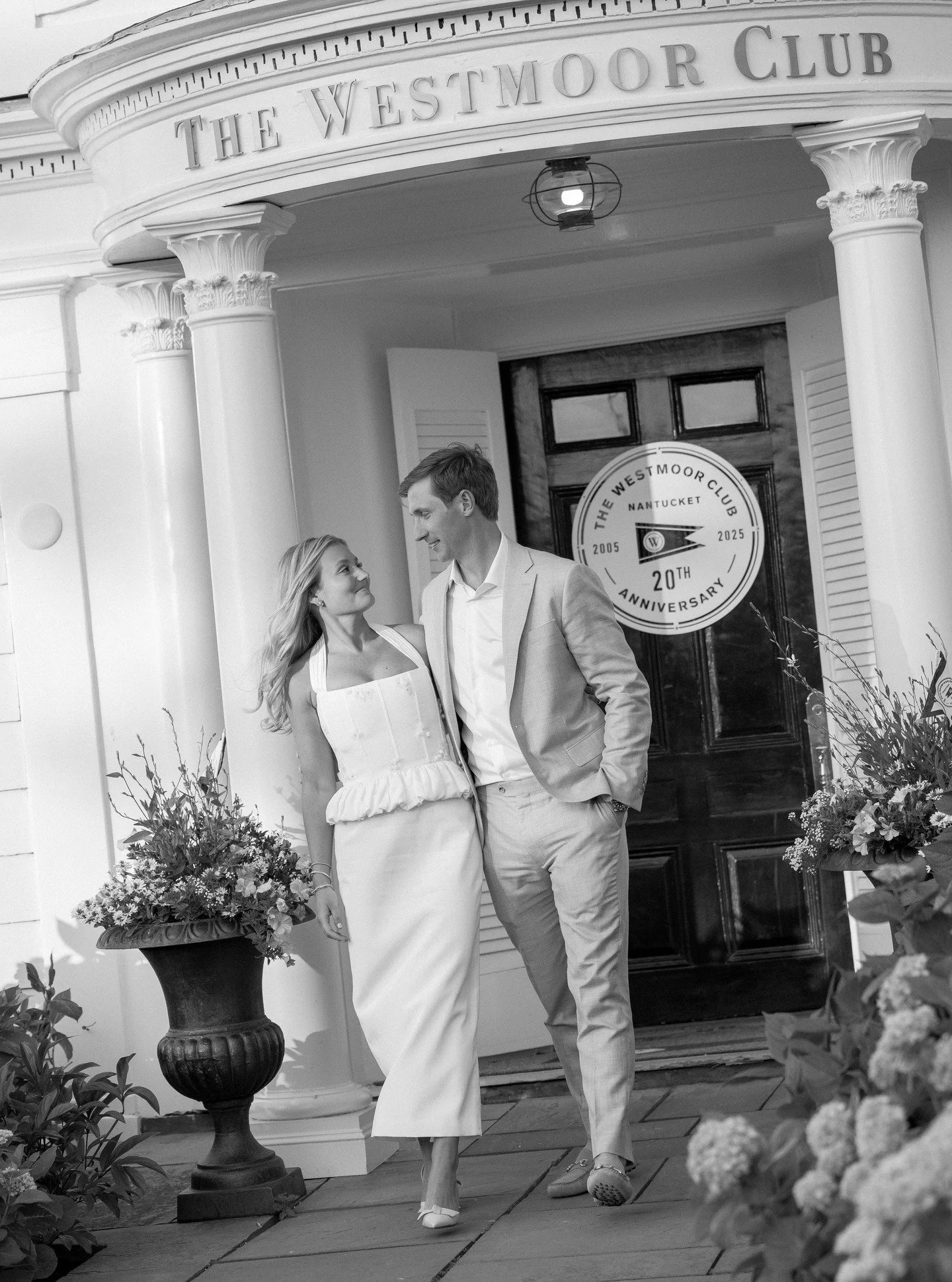 Katelyn and Jeff embodied the classic, cool and truly effortless style of Nantucket when they welcomed guests for their night before party this summer! 

Planning: @handydallaireevents 
Photography: @rebeccalovephotography
Video: @yellowproductions 
