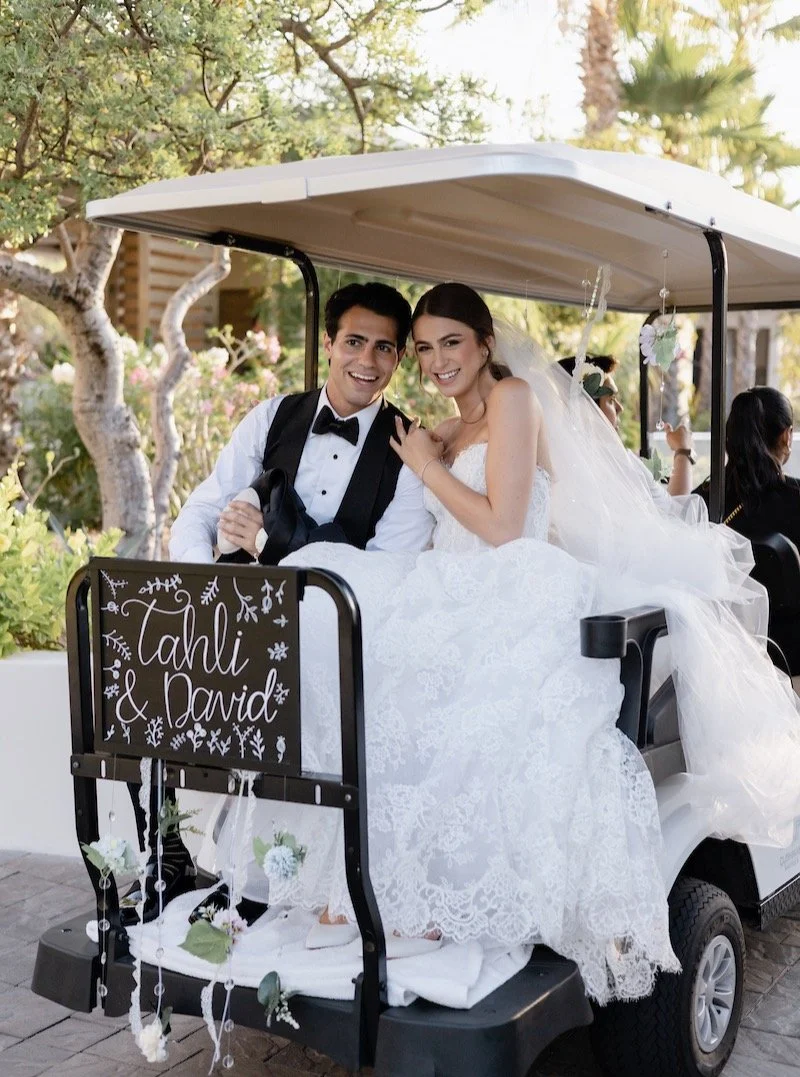 Four years down and a lifetime to go... 

Sending so much love to you both (and your precious 👶!) on your anniversary, Mr. and Mrs. Sassoon! ❤️

✨✨✨

Planning: @clau.morales⁣⁣⁣
HMU: @makeupbyjeisacabo⁣⁣⁣
Gown: @moniquelhuillierbride
Custom Veil: @de