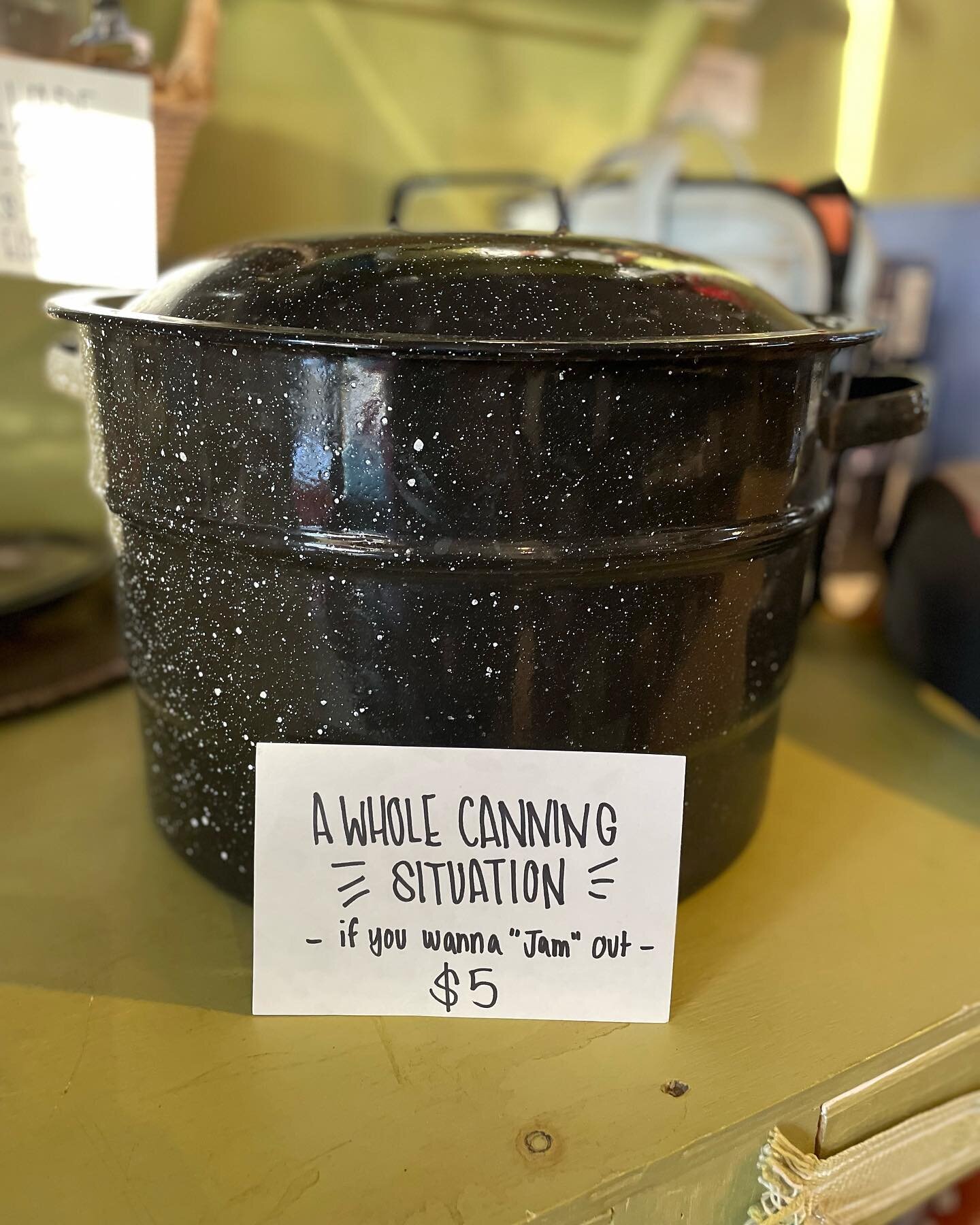 The thrift store is chock full of new products just waiting for you to come retrieve them! 

And hey, while you&rsquo;re here you might as well grab a pizza! Talk about a win-win ✨

#shoplocal #affordablefashion #nonprofit #community #WRCP #pizzanigh