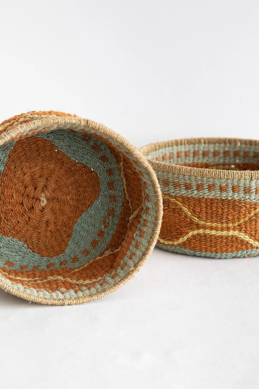 Handwoven-chaguar-basket-04.JPG