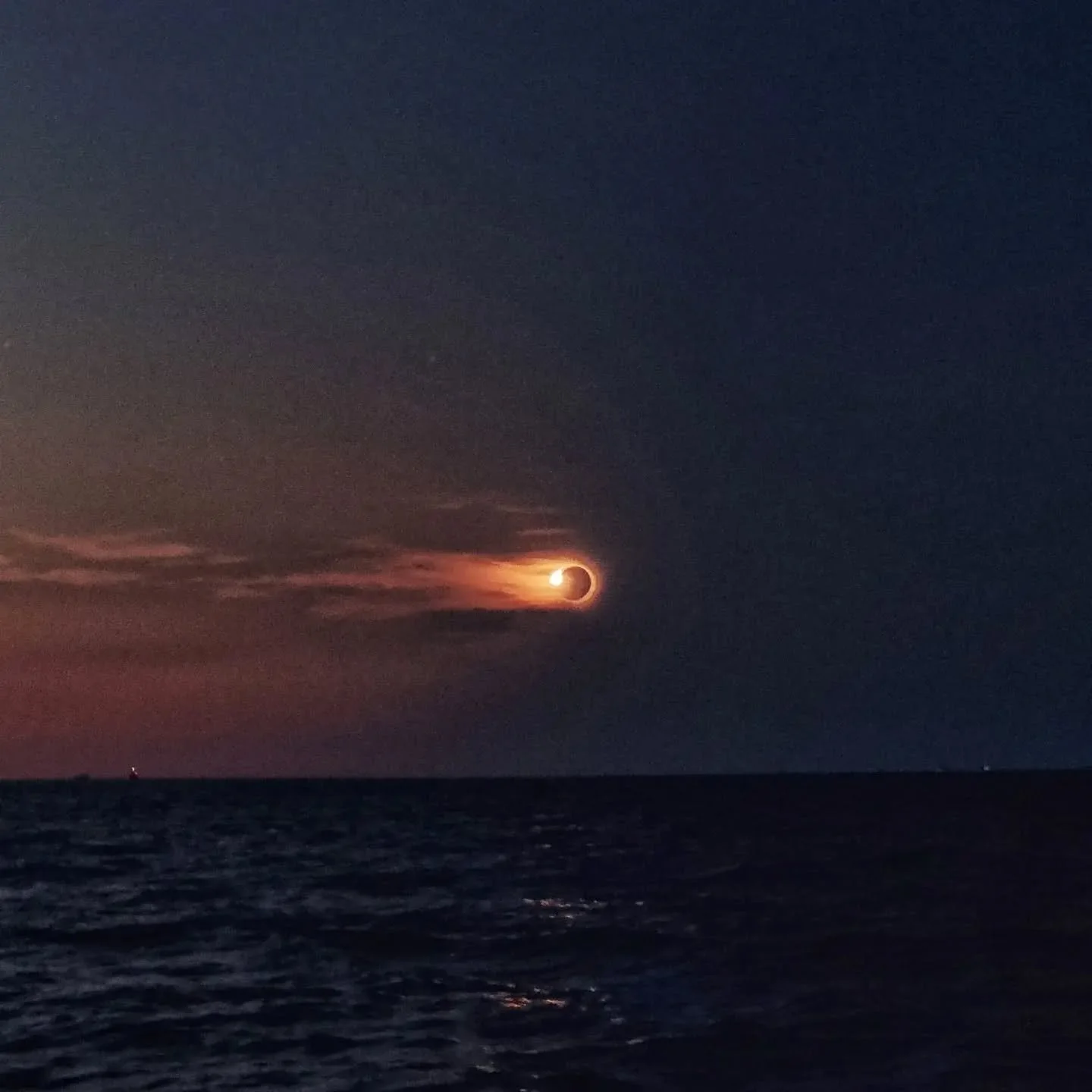 The second before
Solar eclipse, Mallorca 2026

#solareclipse #mallorcasummer #eclipse