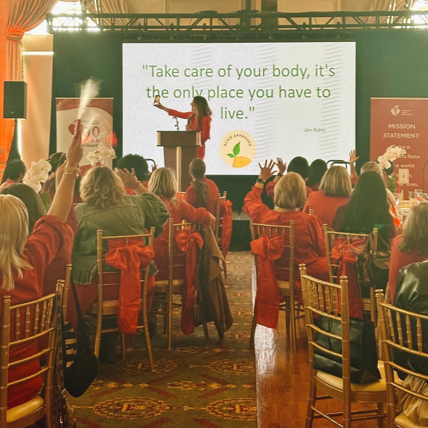 The BEST birthday gift speaking to 400 women about the importance of diet in disease prevention &amp; heart health 🫶❤️🎉

#goredforwomen #gored #antiinflammatorydiet #eatrealfood #hearthealth #aliceapproved