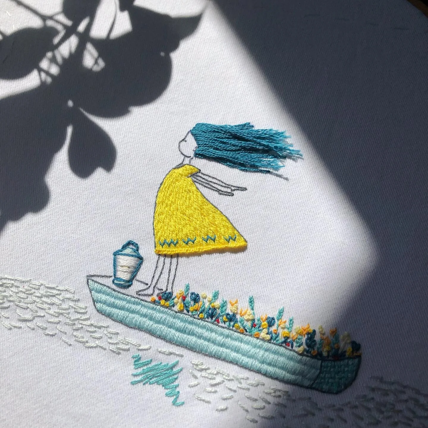 Todav&iacute;a no s&eacute; c&oacute;mo titular este nuevo bordado de Midori, pero pronto tendr&eacute; que decidirlo porque estoy ya con las &uacute;ltimas puntadas  #workinprogress #techembroidery #electrobordado #handembroidery