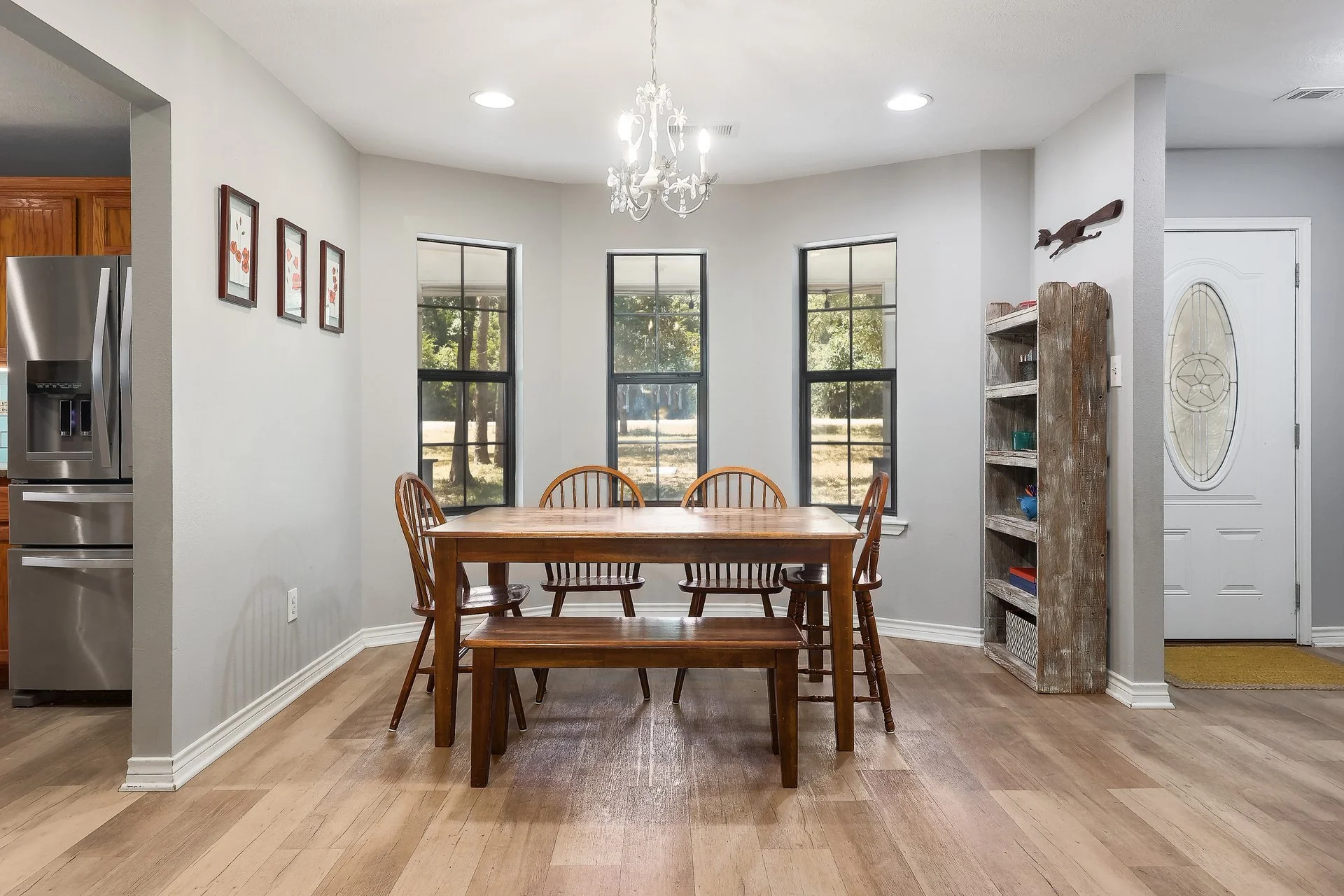 193 Ashwood Dr 008.jpg-SMALL.JPG