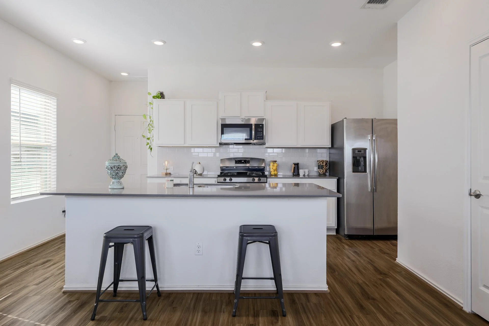 183 Andross Ln 007.jpg-SMALL.JPG