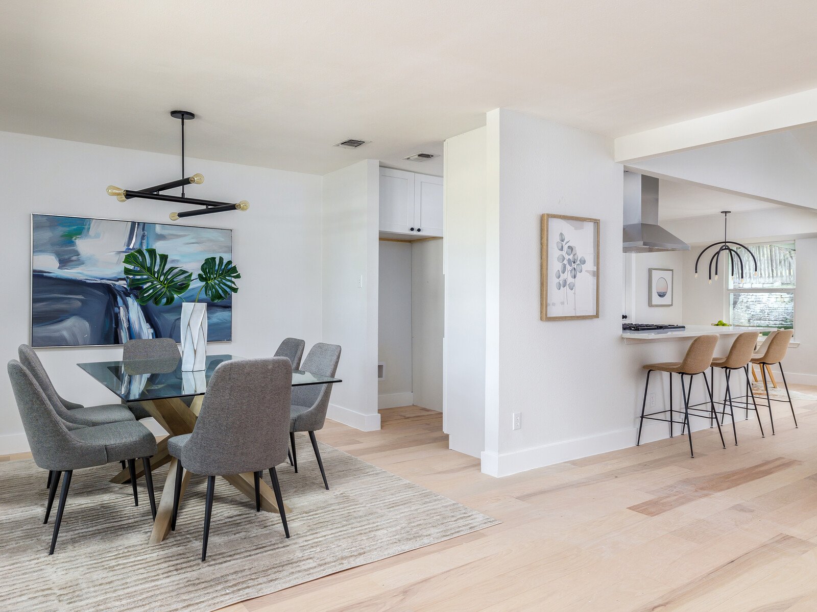 SOLD |
11406 January Dr, Austin
Four Seasons neighborhood
3 bedrooms
2 baths
2 flex spaces
2 car garage
Close to Walnut Creek!
