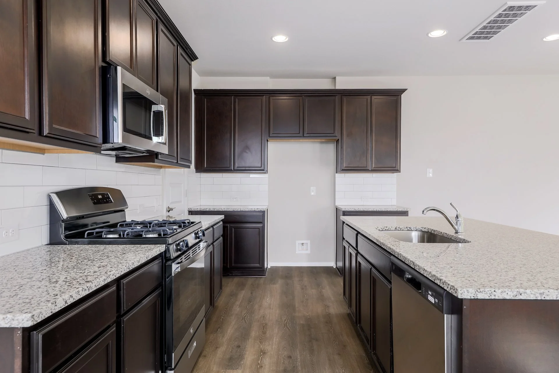 11416 Milano Dr 009.jpg-SMALL.JPG