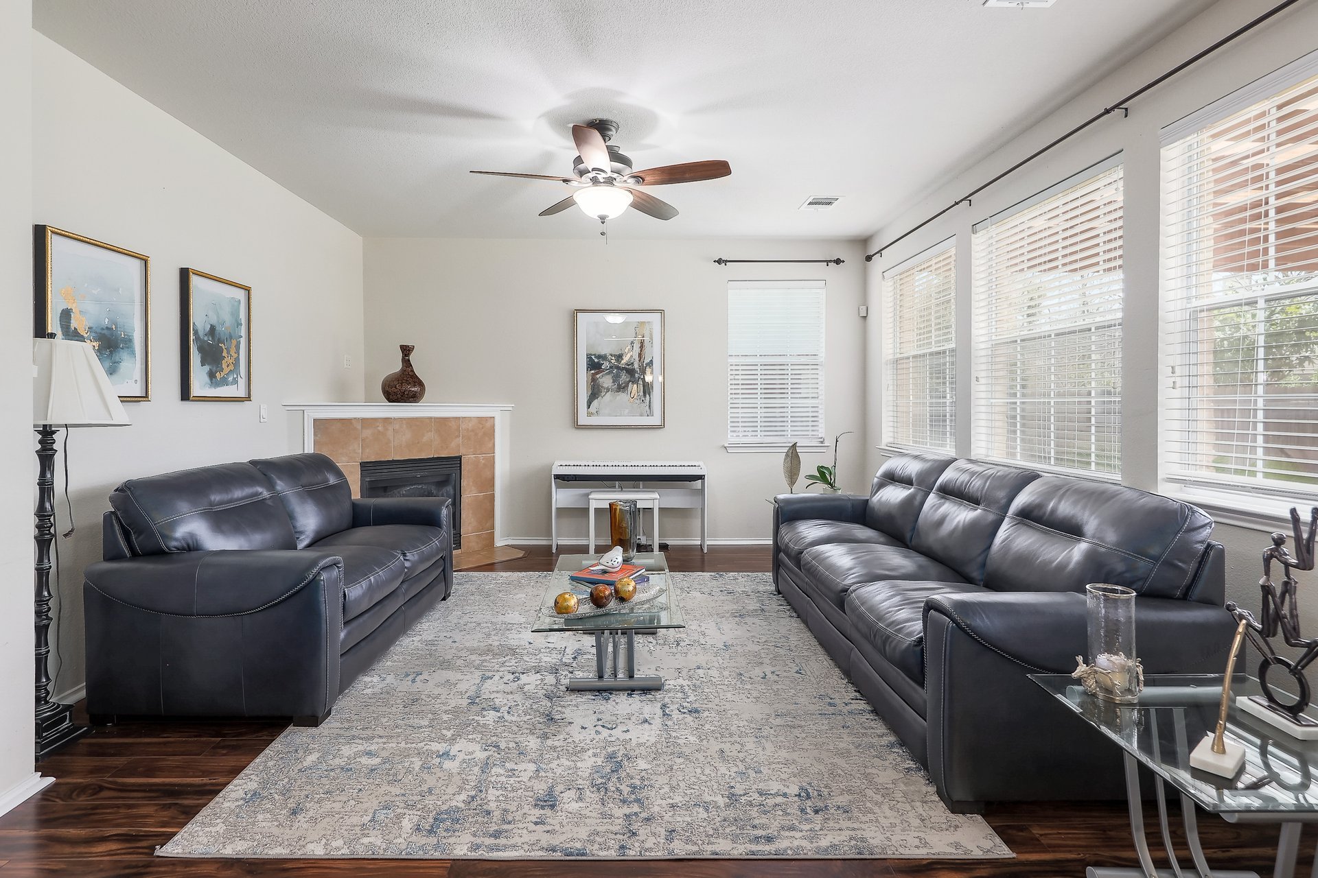 11508 Staked Plains Dr 5 006.jpg-SMALL.JPG