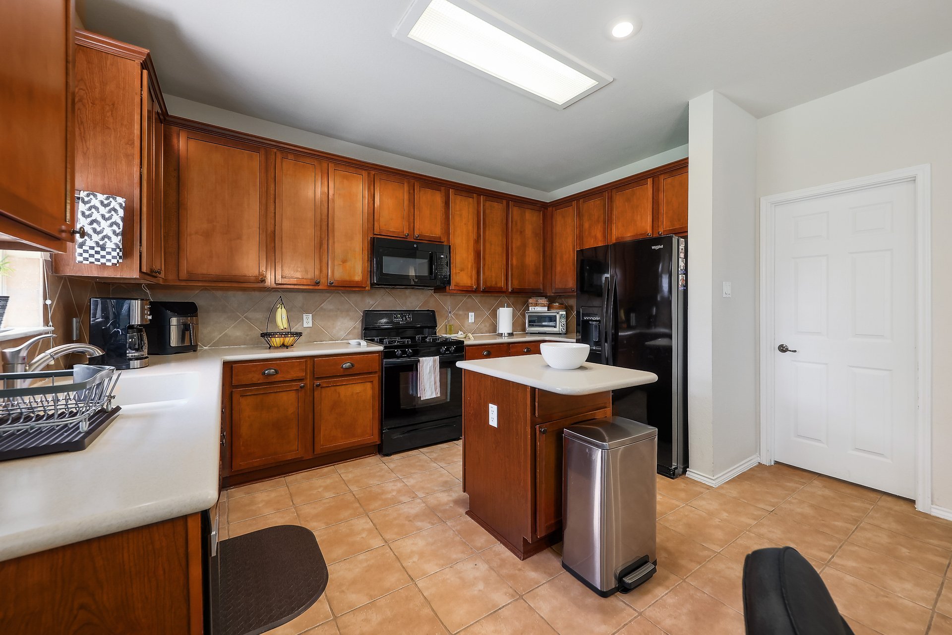 11508 Staked Plains Dr 5 013.jpg-SMALL.JPG