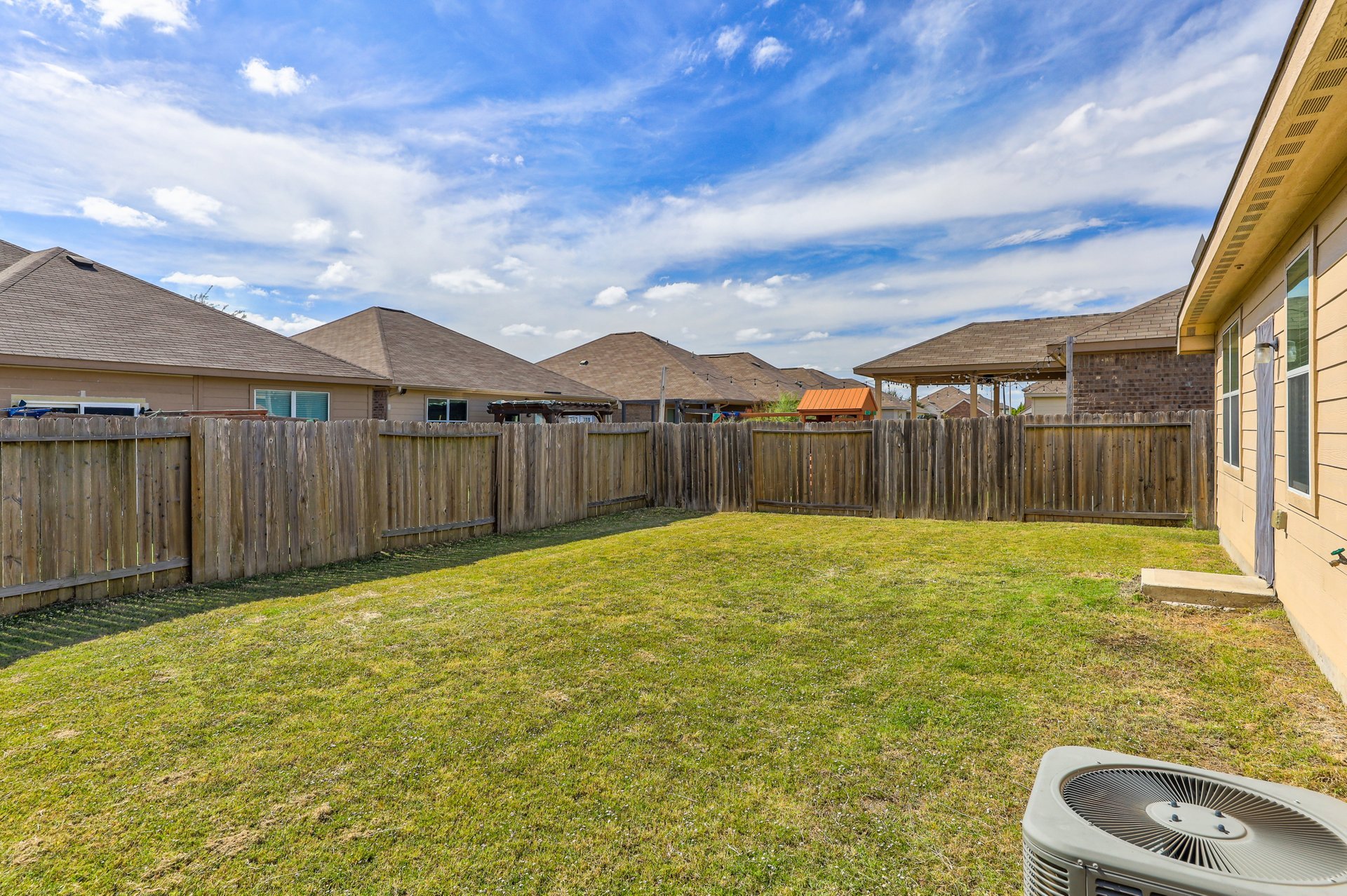 19217 Ellary Ln 022.jpg-SMALL.JPG