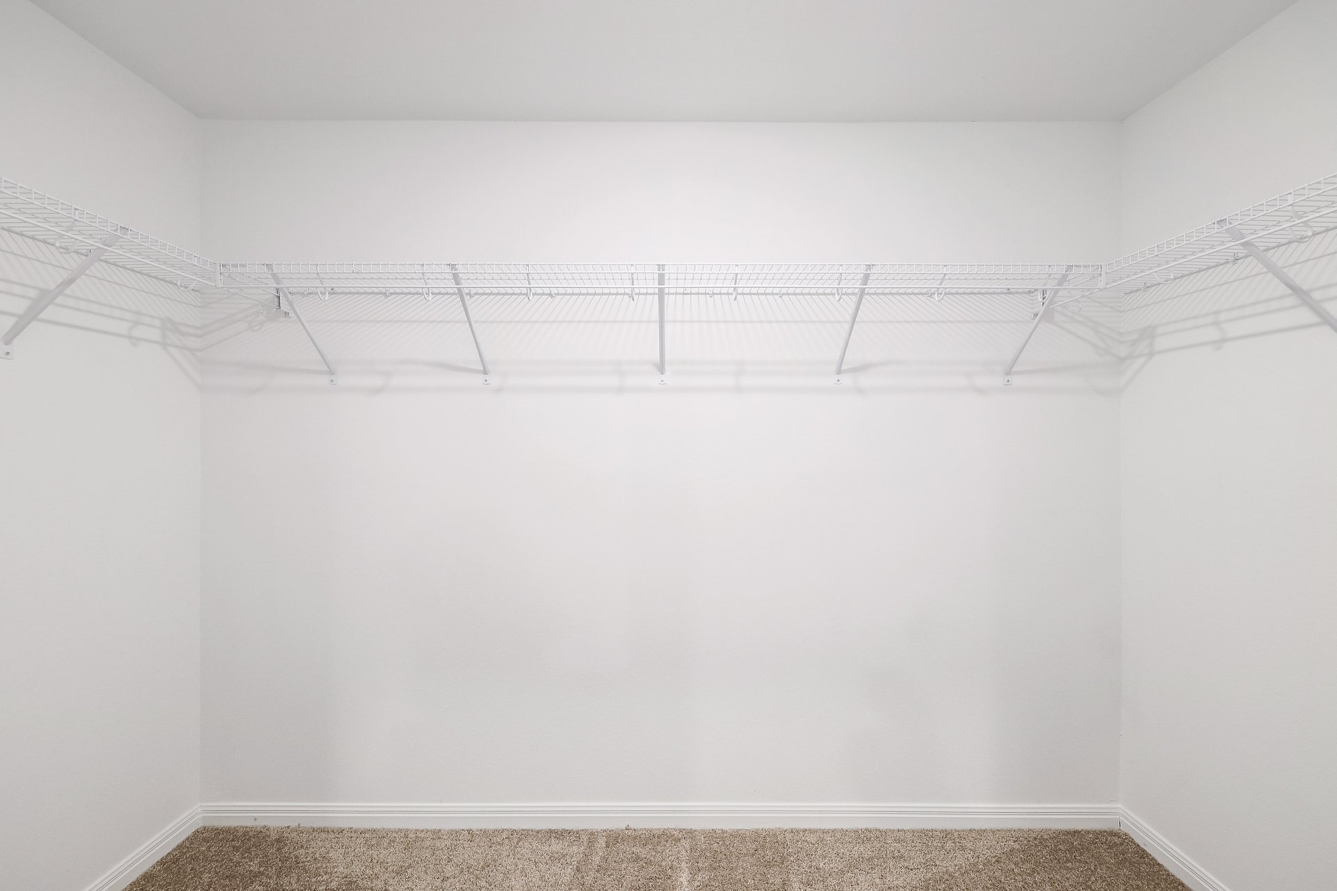 137 Maywood Ln 017.jpg-SMALL.JPG