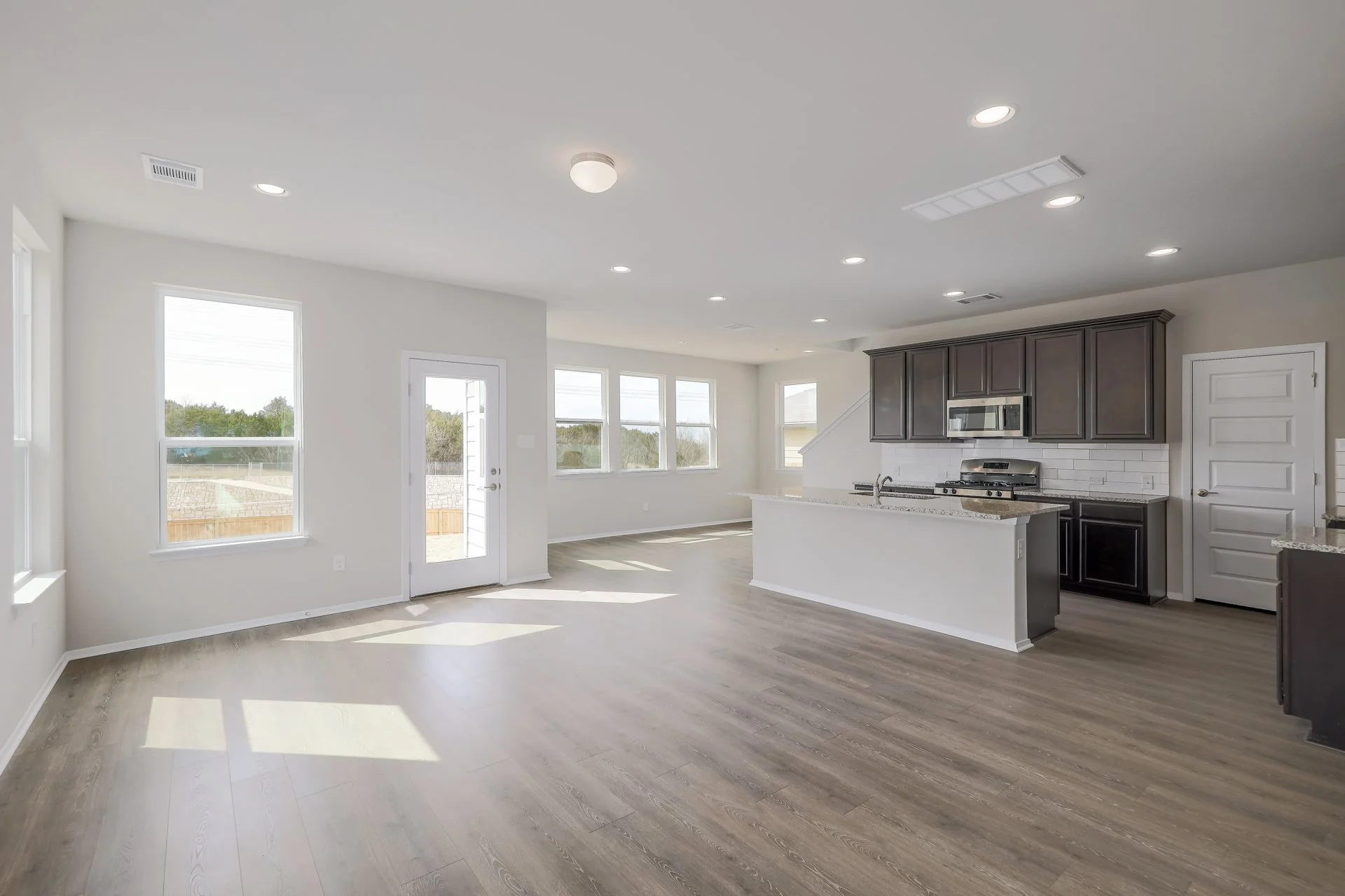 11416 Milano Dr 004.jpg-SMALL.JPG