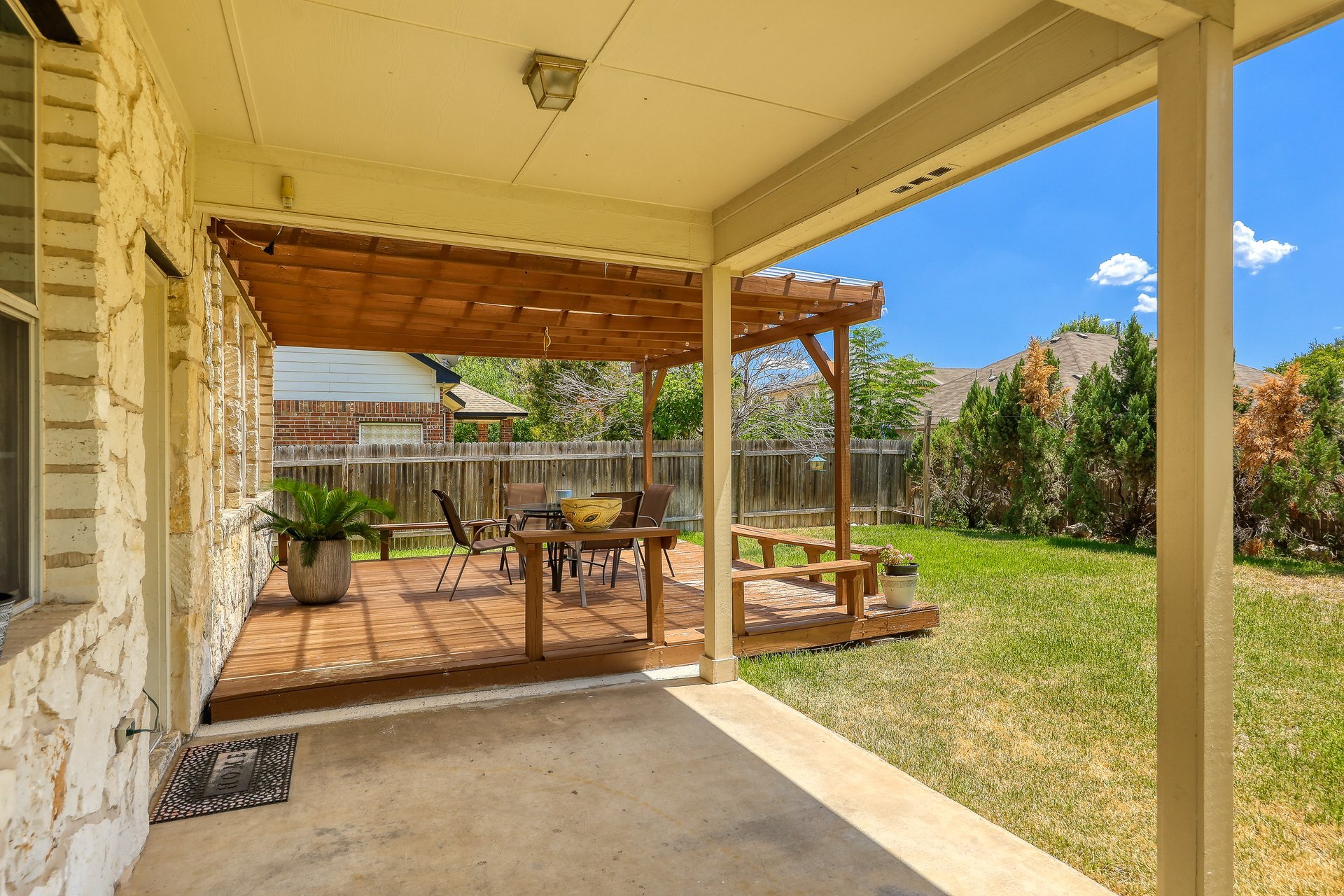 11508 Staked Plains Dr 5 027.jpg-SMALL.JPG