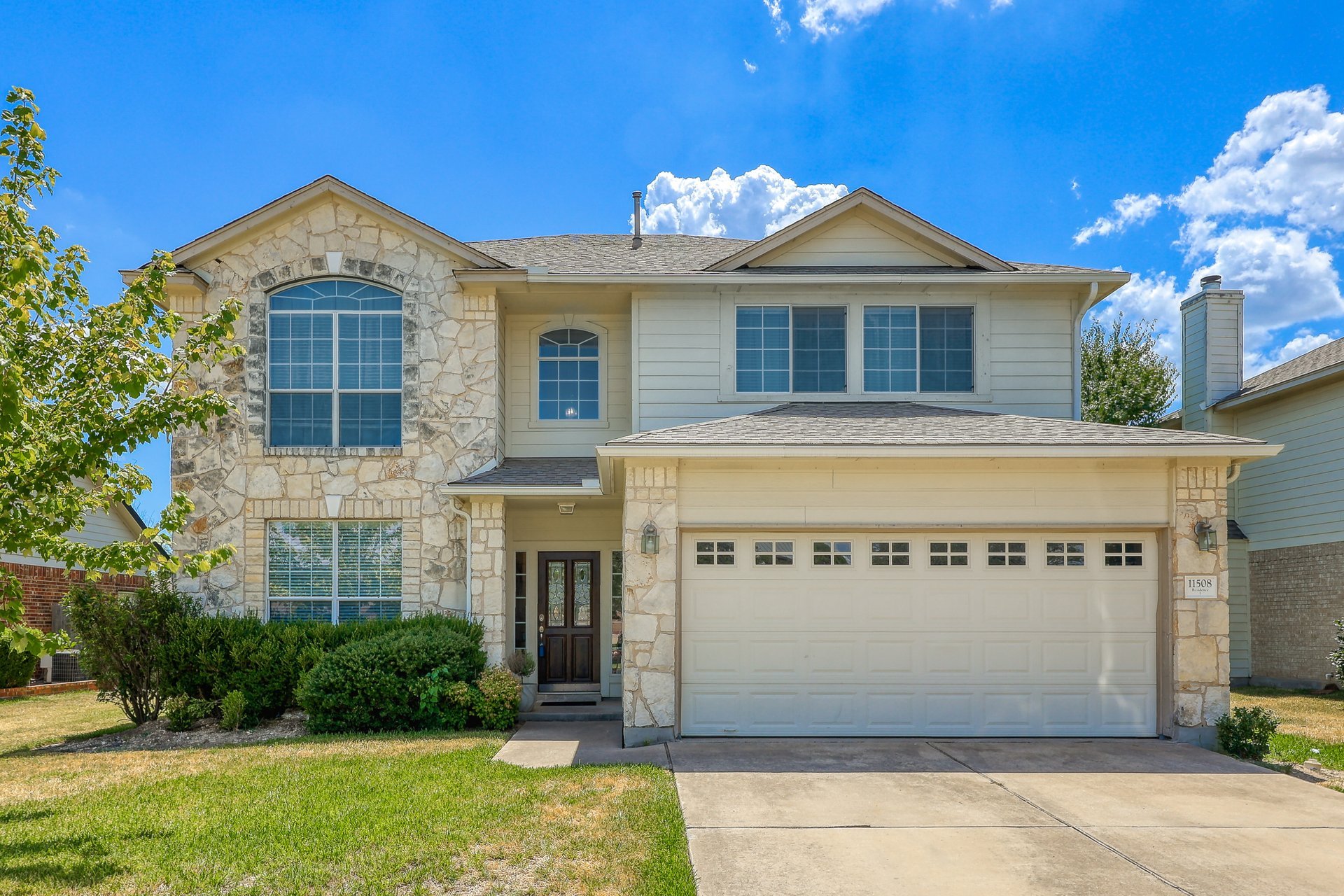 11508 Staked Plains Dr 5 001.jpg-SMALL.JPG