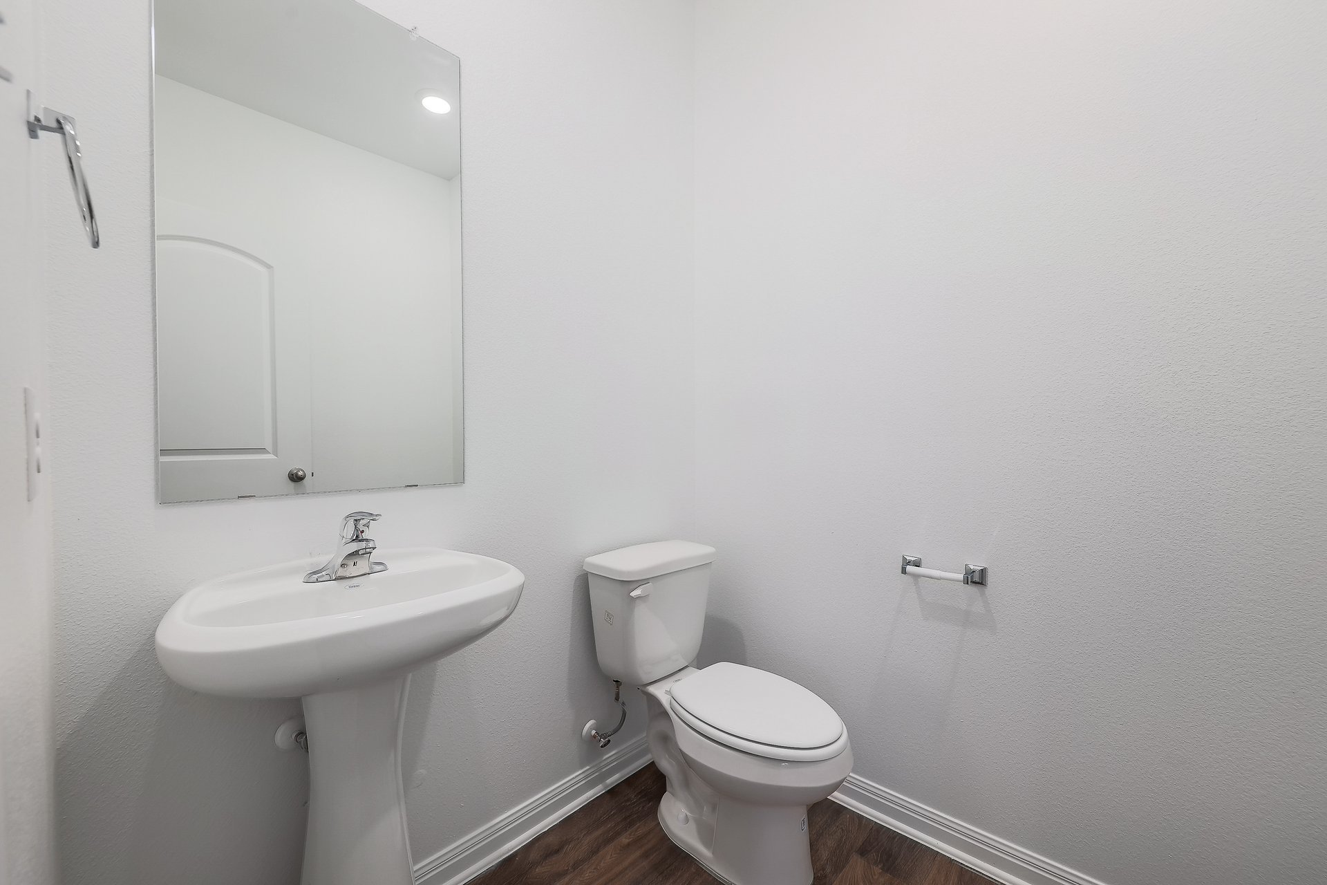 100 Maywood Ln 027.jpg-SMALL.JPG