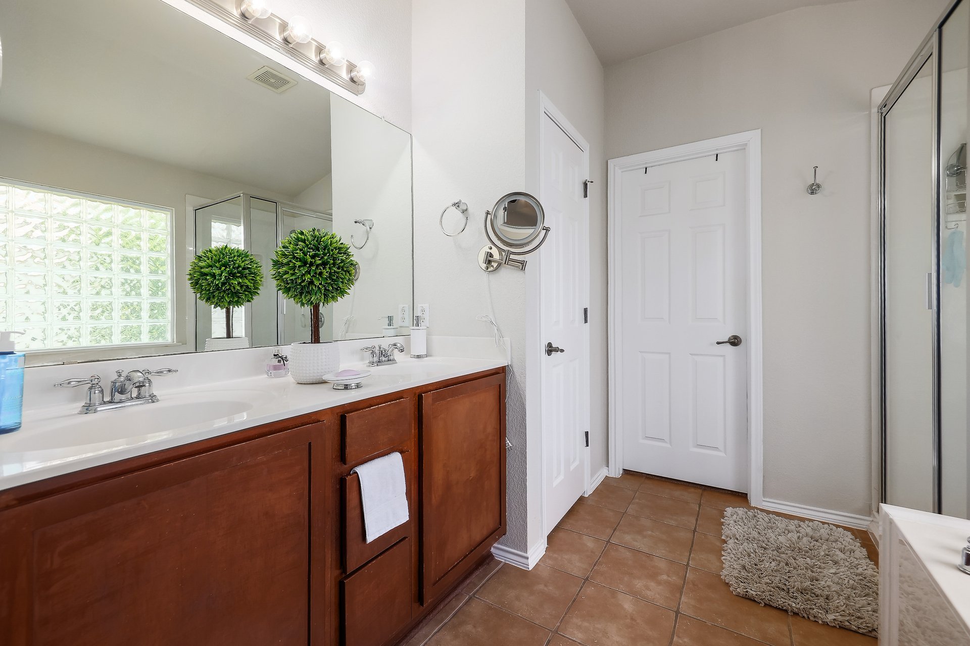 11508 Staked Plains Dr 5 021.jpg-SMALL.JPG