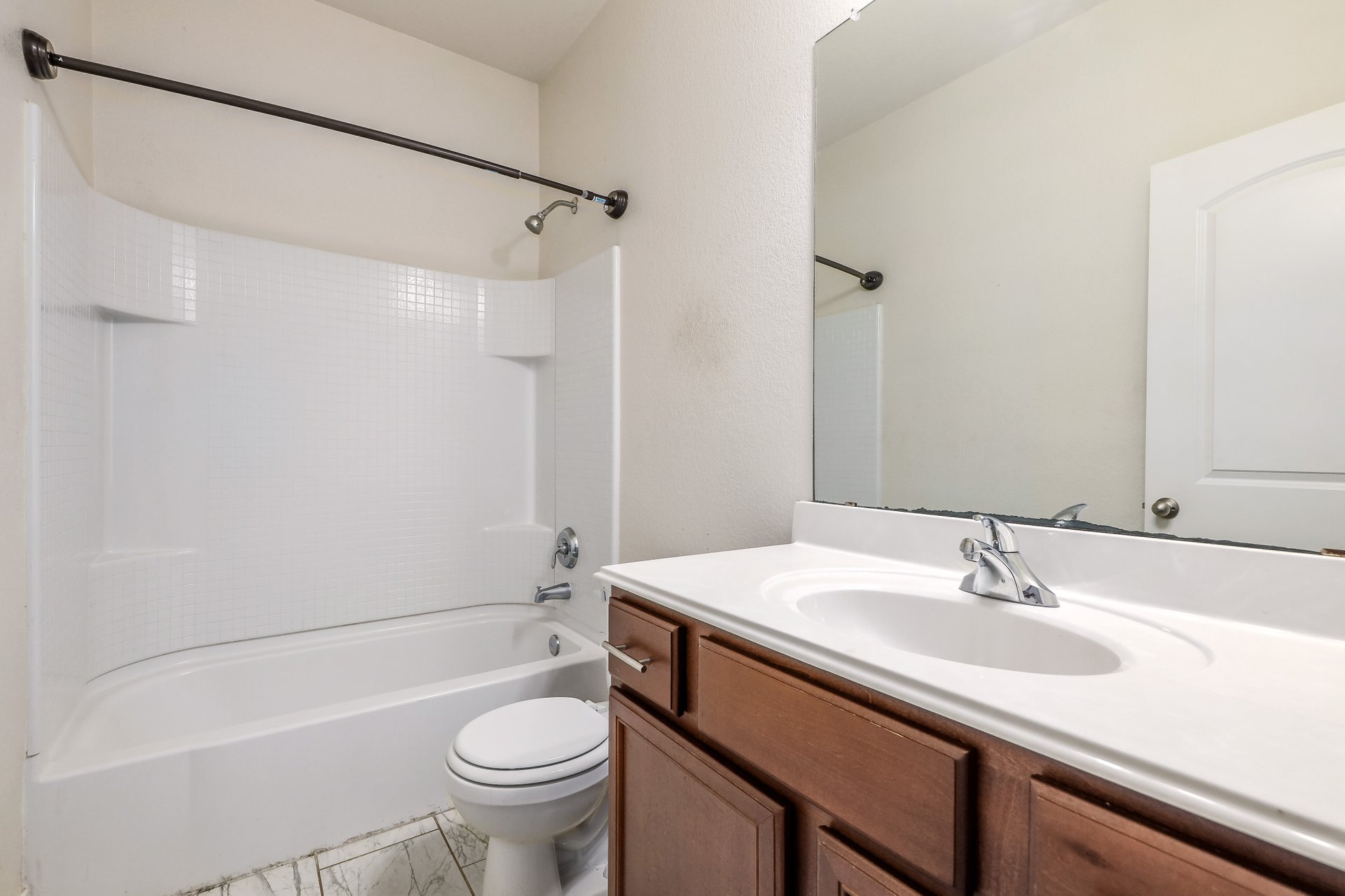19217 Ellary Ln 019.jpg-SMALL.JPG
