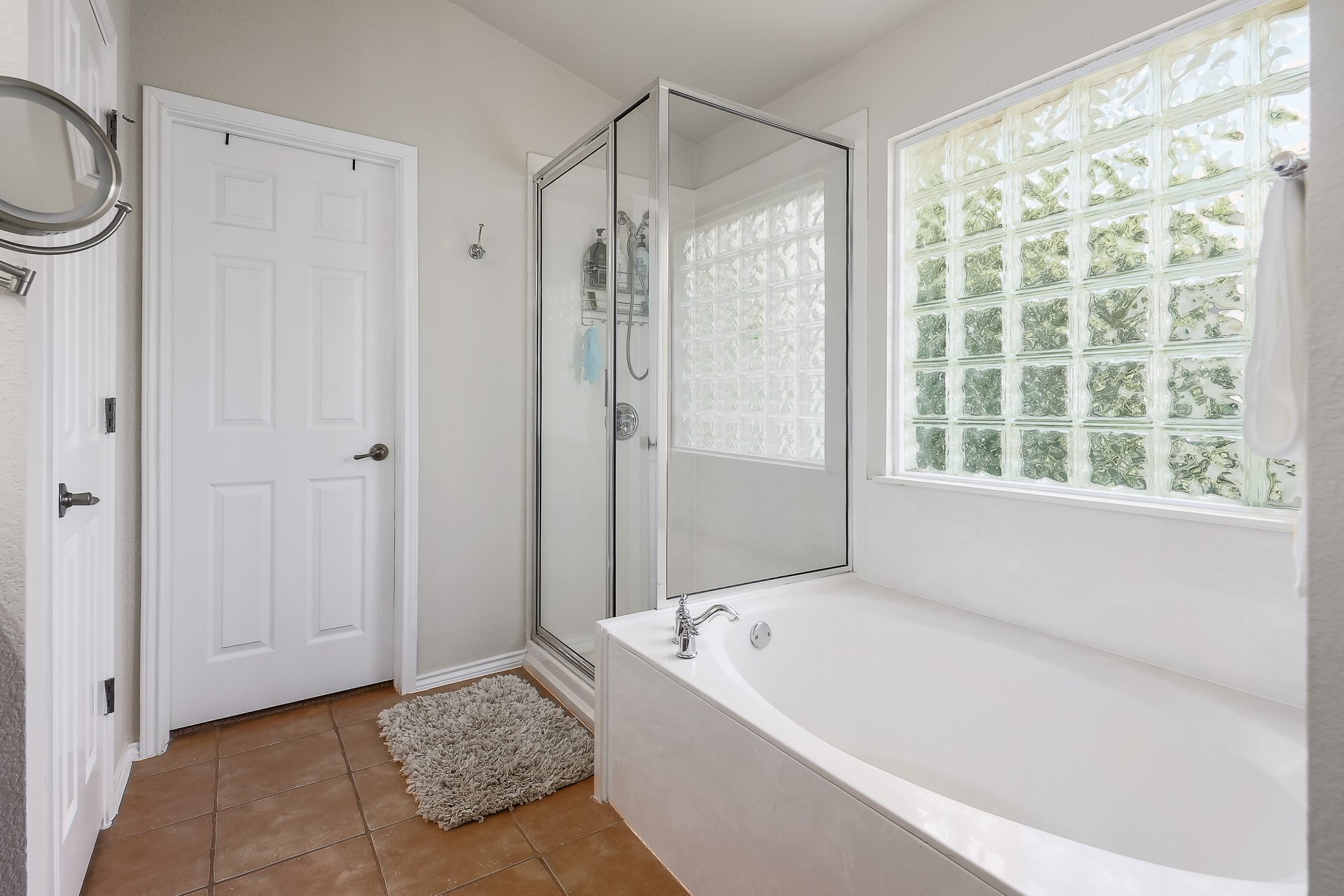 11508 Staked Plains Dr 5 022.jpg-SMALL.JPG