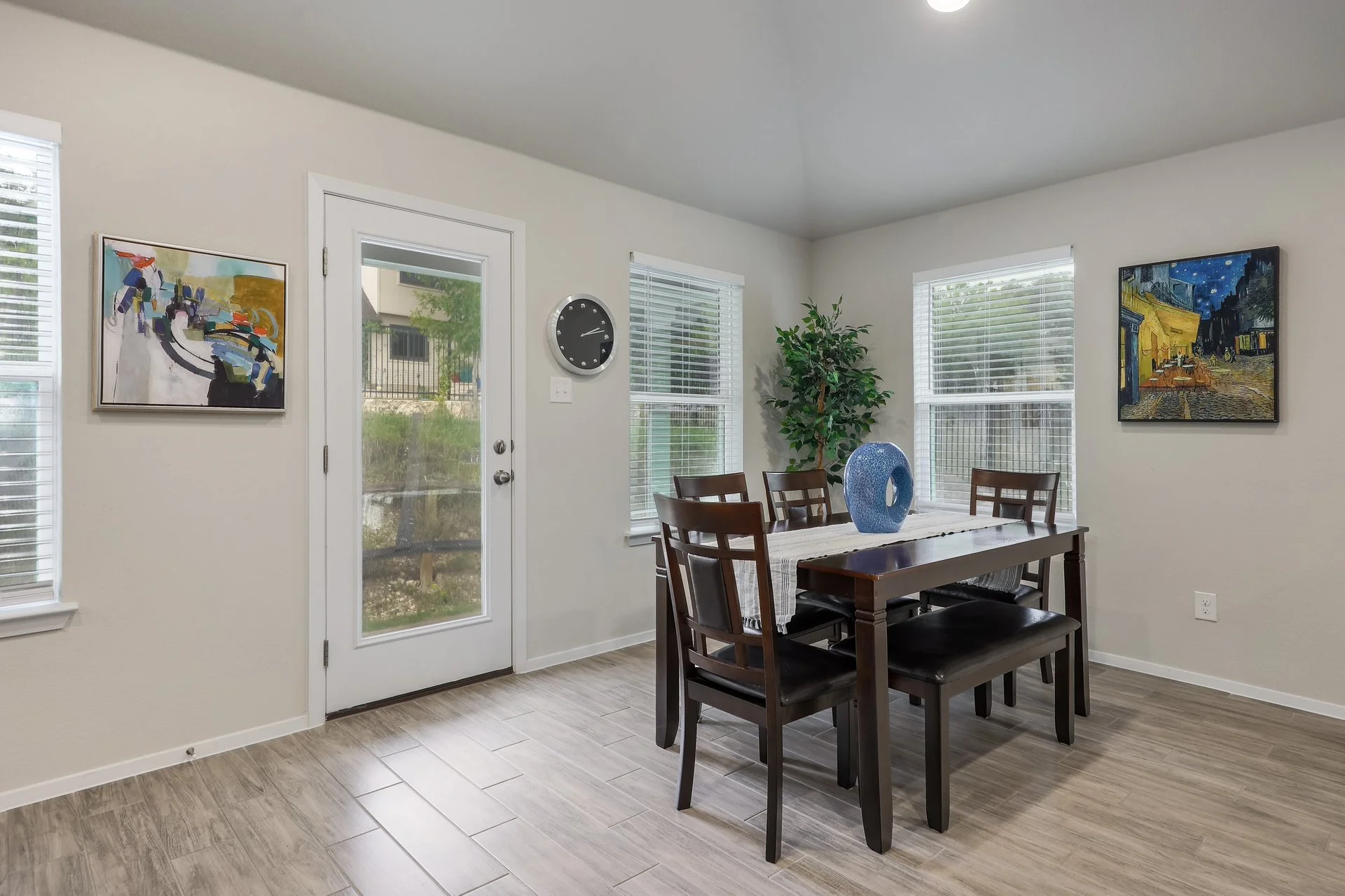 2903 American Dr 012.jpg-SMALL.JPG