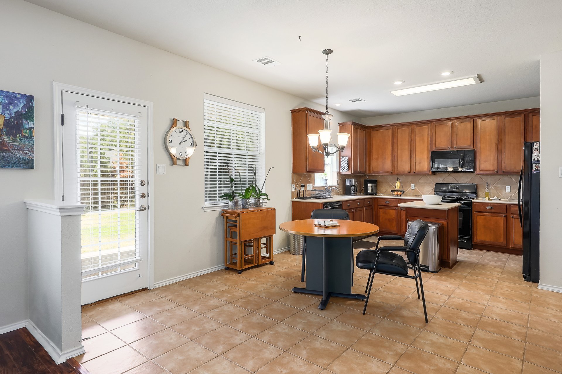 11508 Staked Plains Dr 5 009.jpg-SMALL.JPG