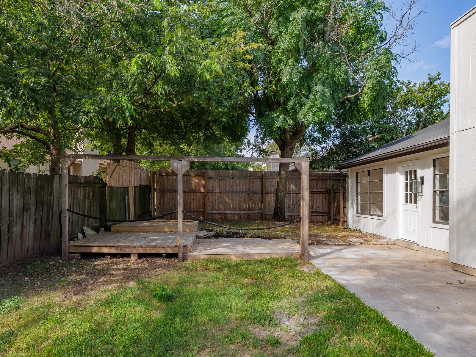 31_20220926_Diego_Cuellar__10901_Tall_Oak_Trail_Austin_78750_31_of_31_mls.jpg