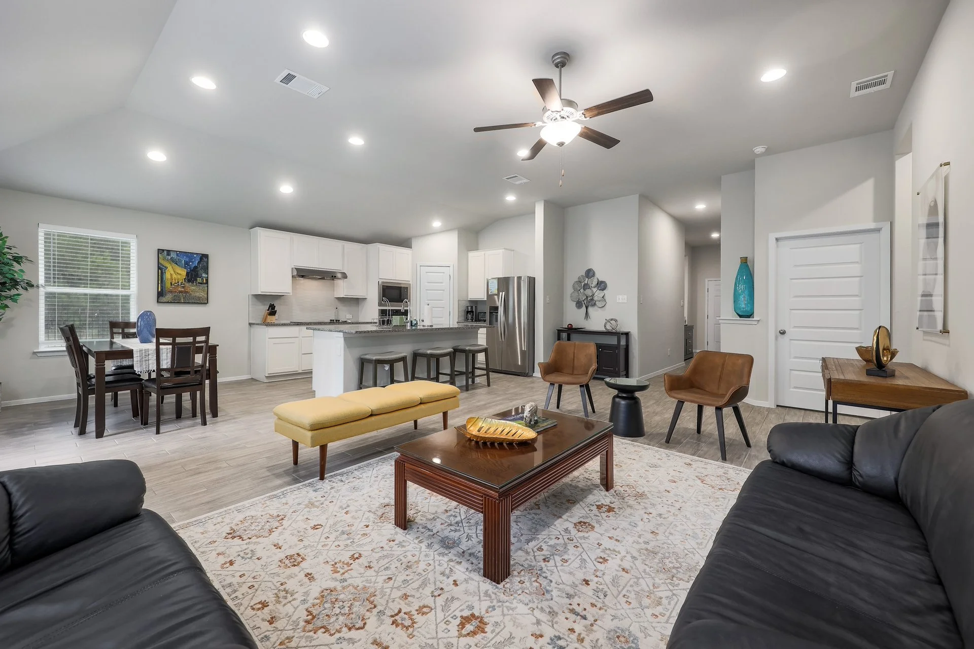 2903 American Dr 006.jpg-SMALL.JPG