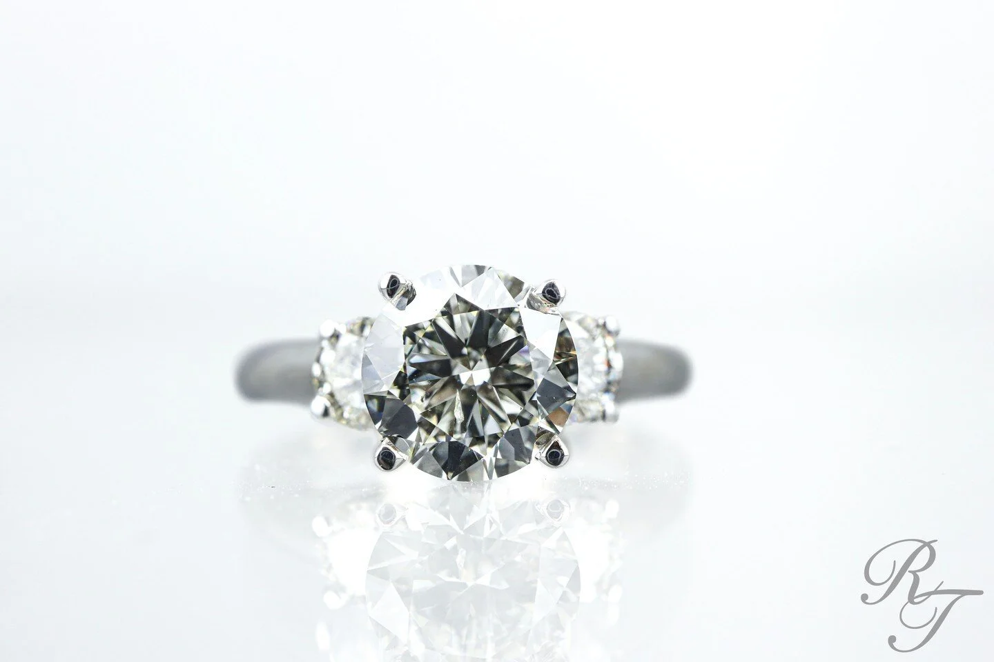 The weekend has finally arrived and we are simply waiting for you to stop in to get your next favorite piece of jewelry!