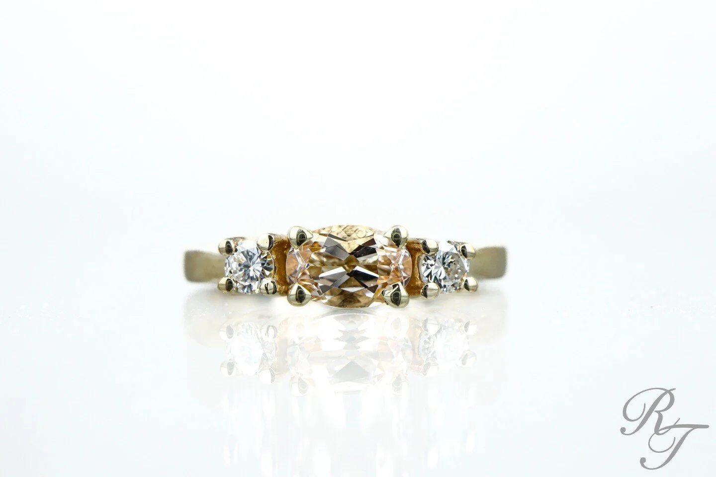 When it comes to fun and functional stones, a morganite is a great option! The peachy pink hue makes the stone stand out but the other perk is that it is also quite a durable stone. Making it great for every day wear🤍

#morganite #yellowgold #threes
